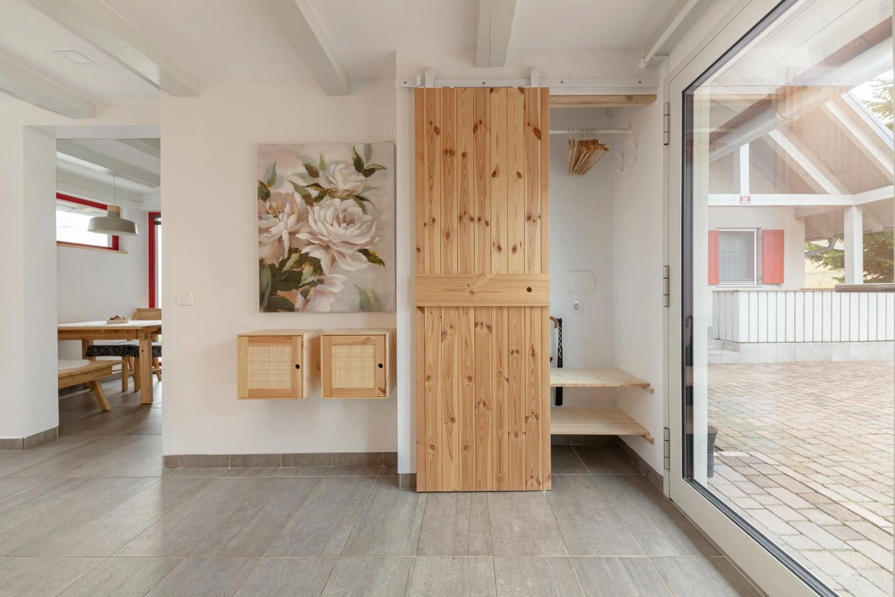 Facade/entrance in Garden living