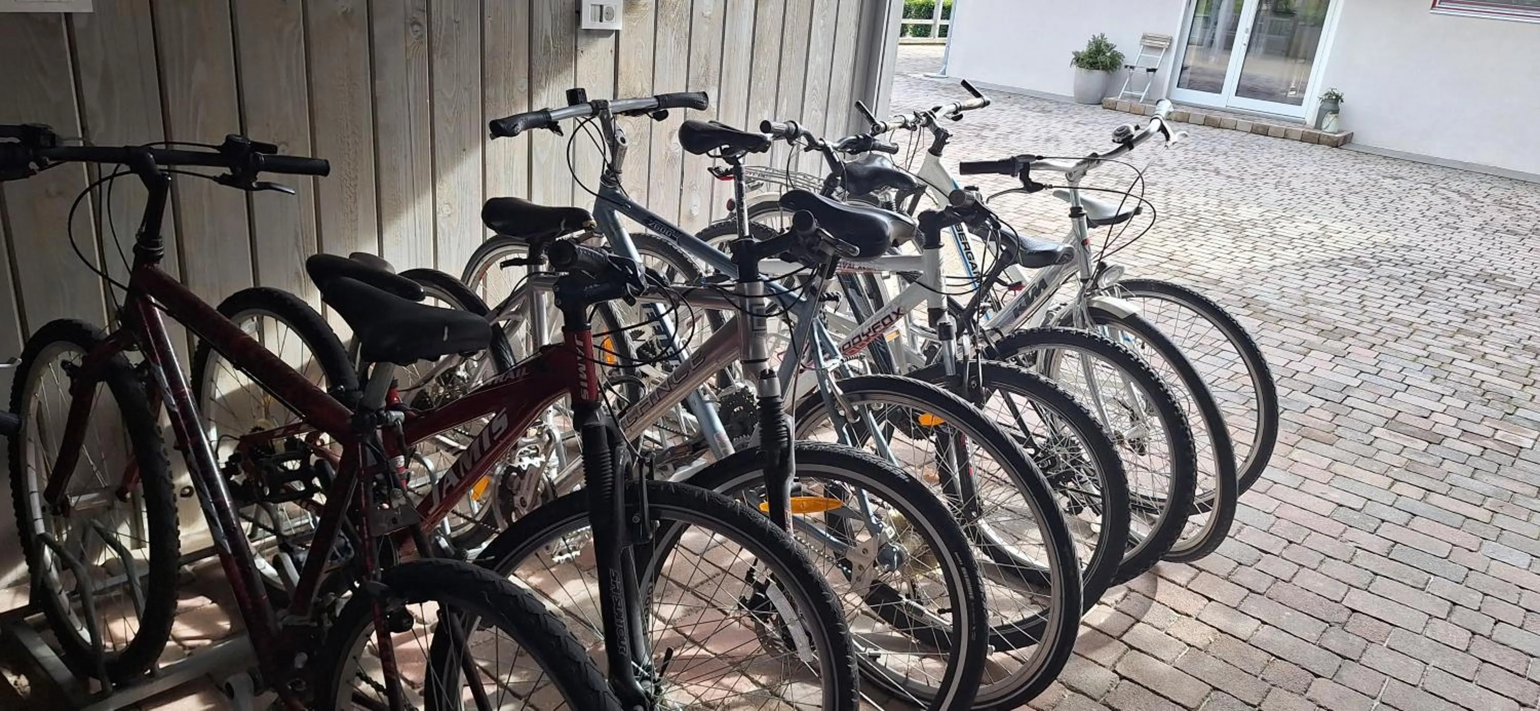 Cycling in Garden living