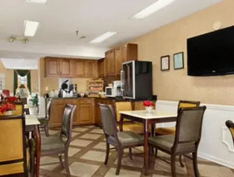 Restaurant/places to eat in Baymont by Wyndham Waycross Restaurant/places to eat in Baymont by Wyndham Waycross