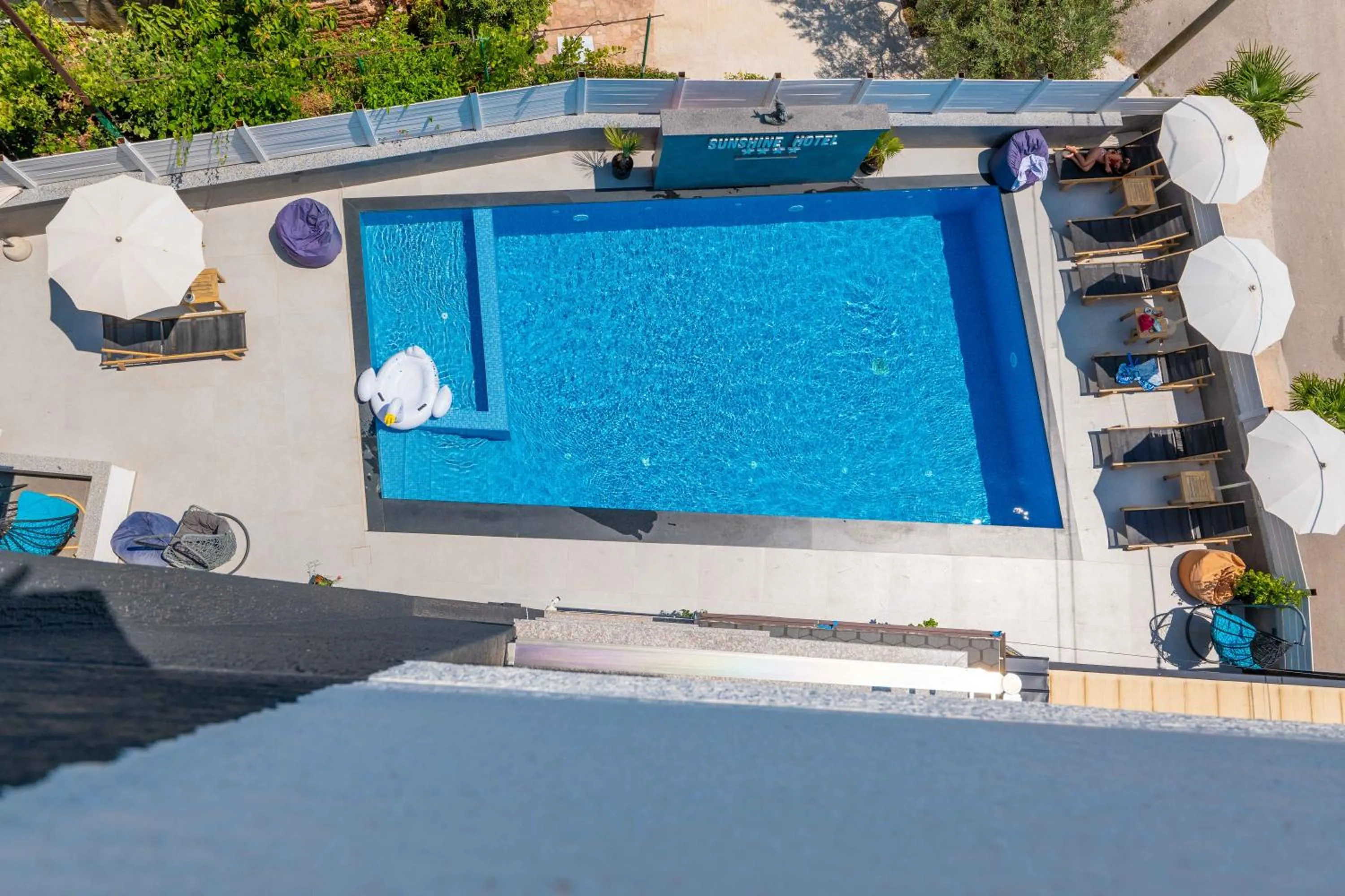 Pool view in Sunshine Hotel