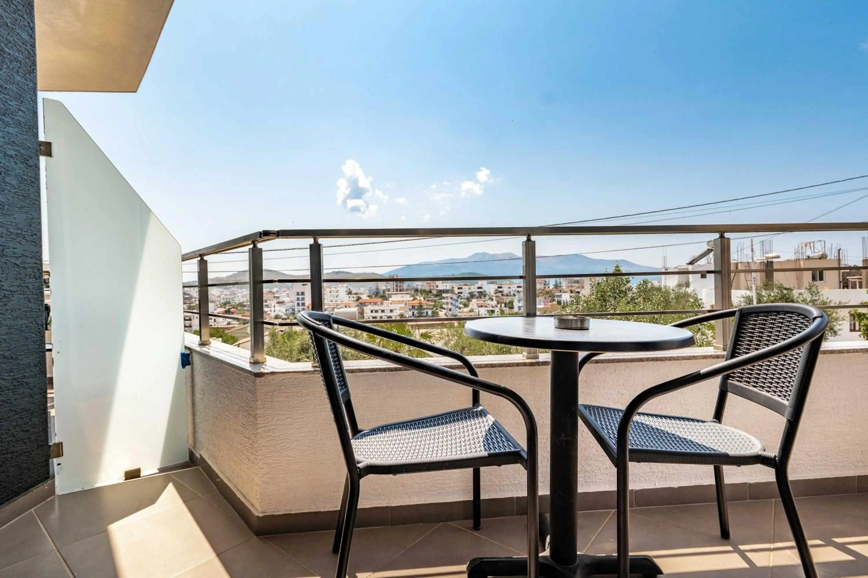 Balcony/Terrace in Sunshine Hotel
