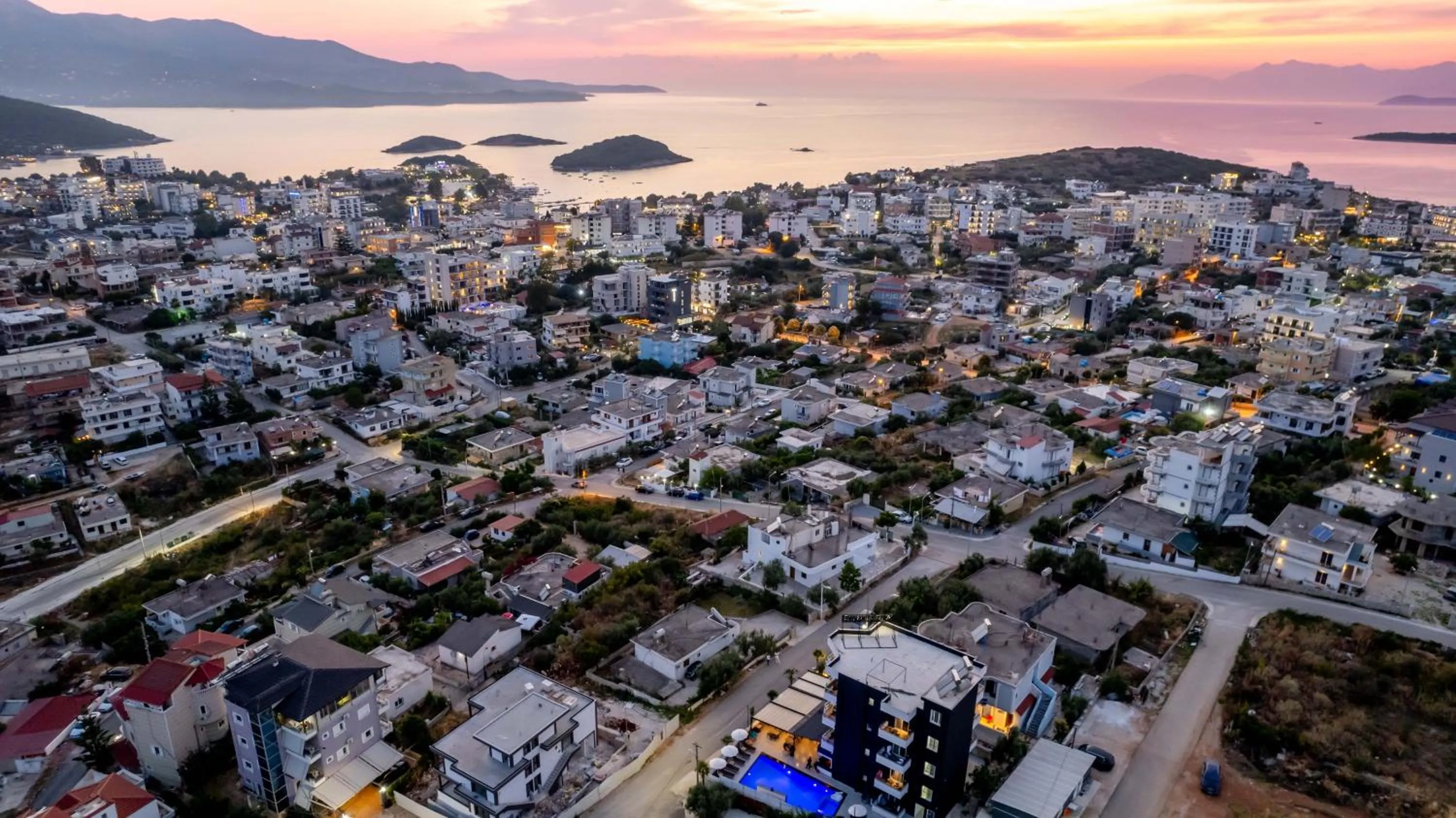 Property building in Sunshine Hotel