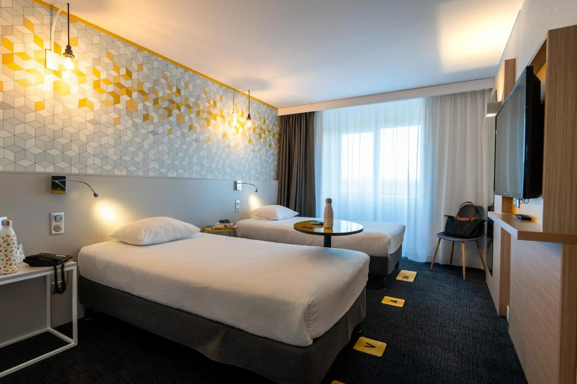 Photo of the whole room, Bed in ibis Styles Poitiers Nord Photo of the whole room, Bed in ibis Styles Poitiers Nord