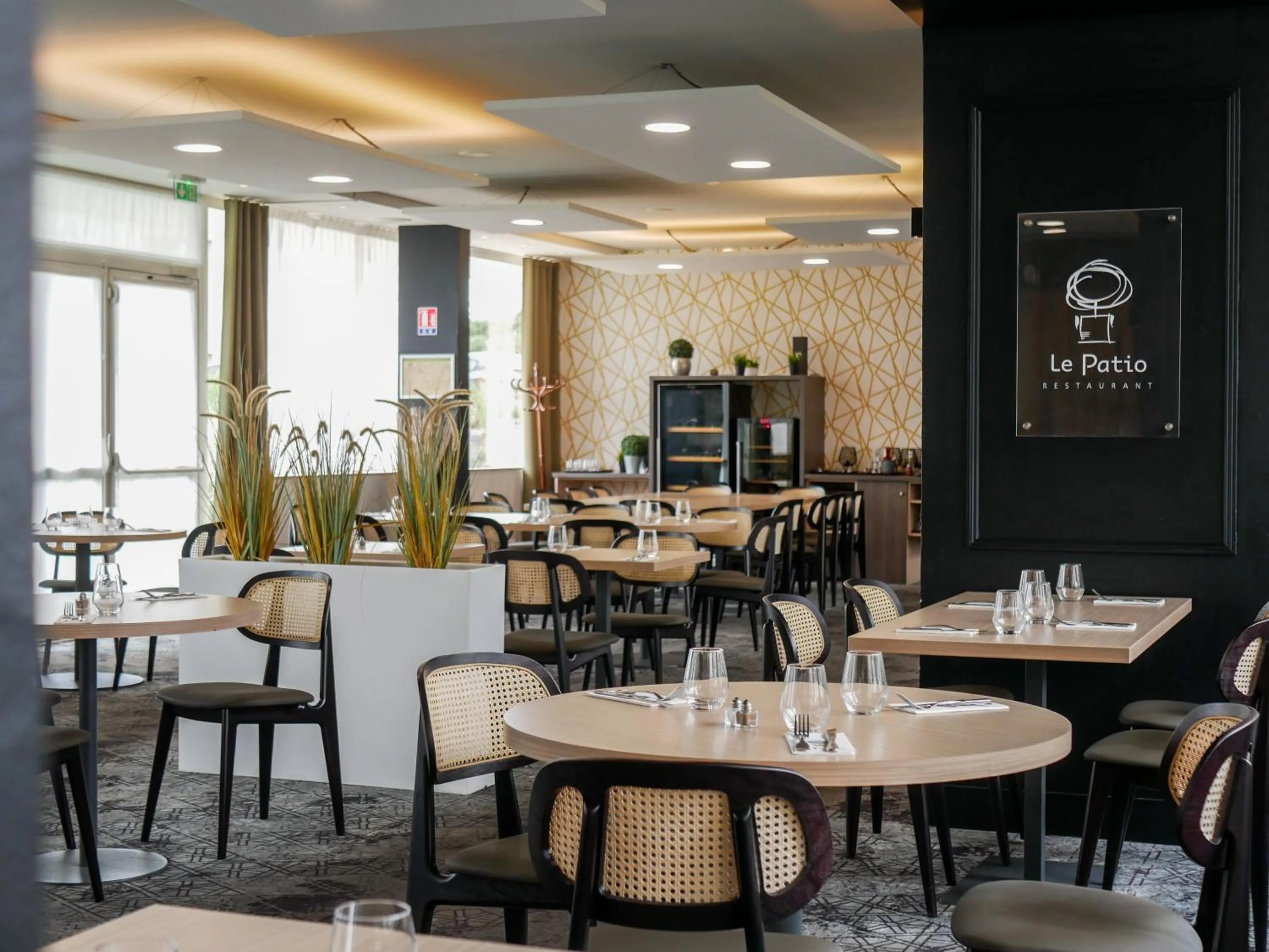 Restaurant/places to eat in ibis Styles Poitiers Nord