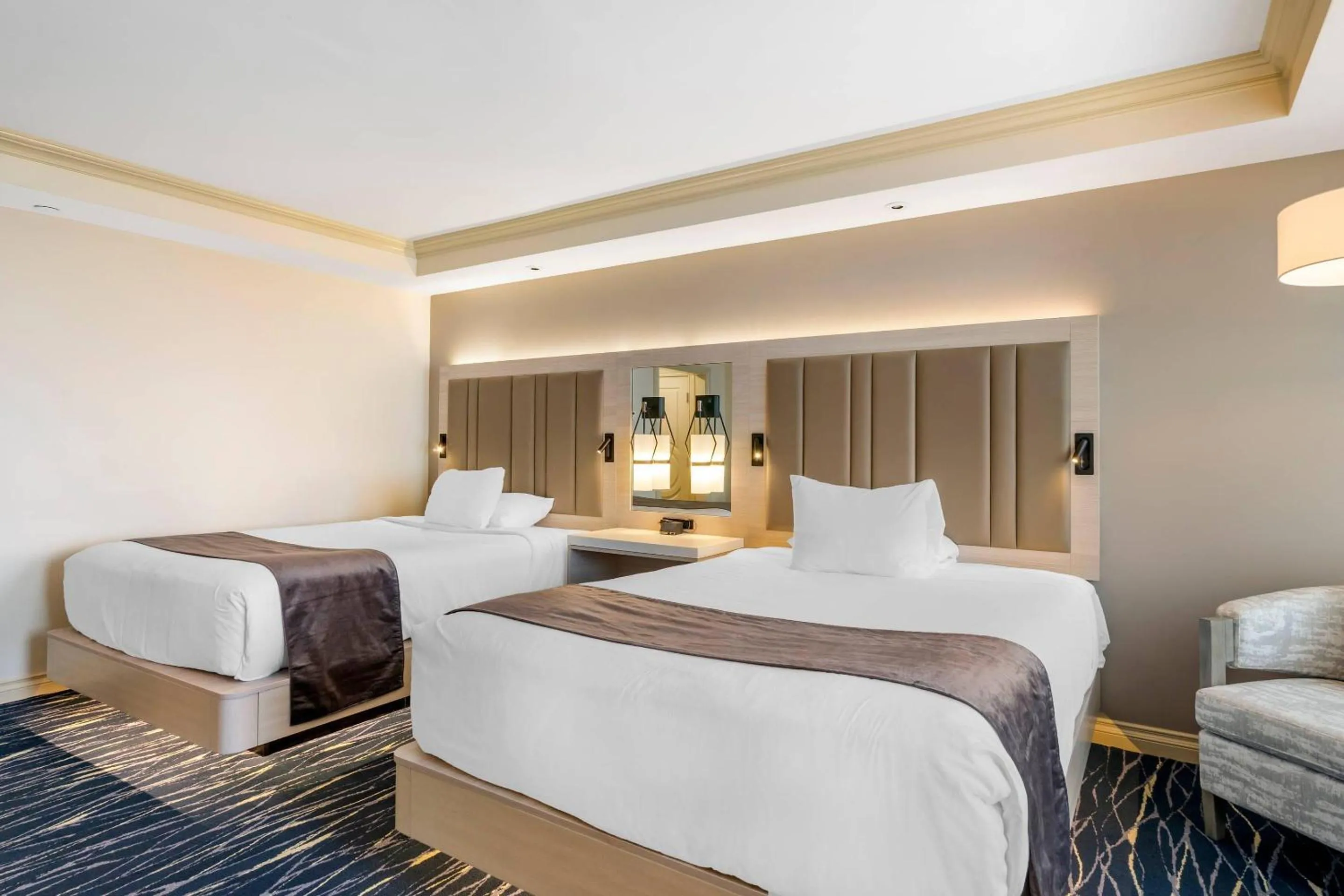 Bedroom, Bed in Wyvern Hotel, an Ascend Collection Hotel