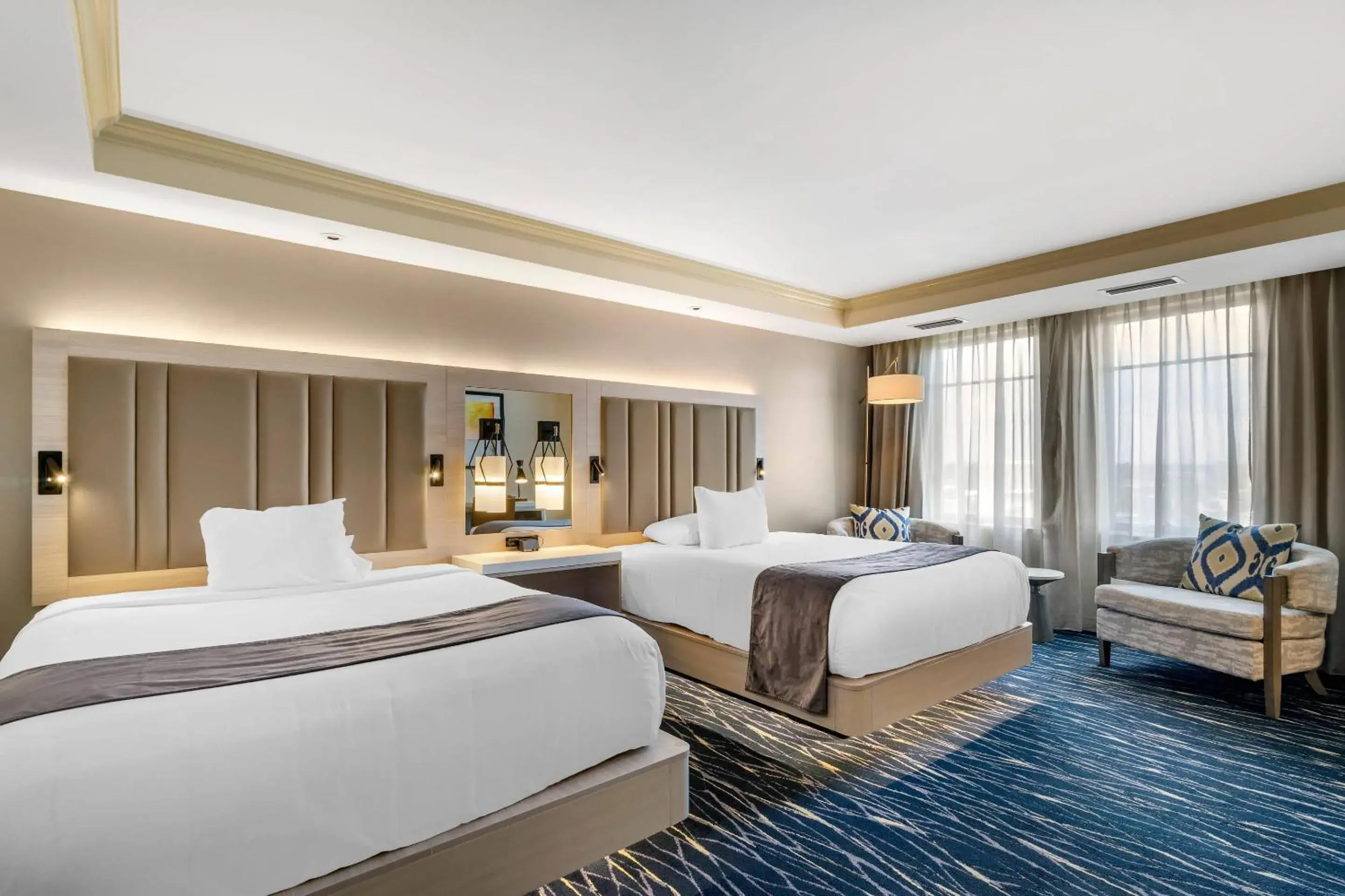 Bedroom, Bed in Wyvern Hotel, an Ascend Collection Hotel Bedroom, Bed in Wyvern Hotel, an Ascend Collection Hotel