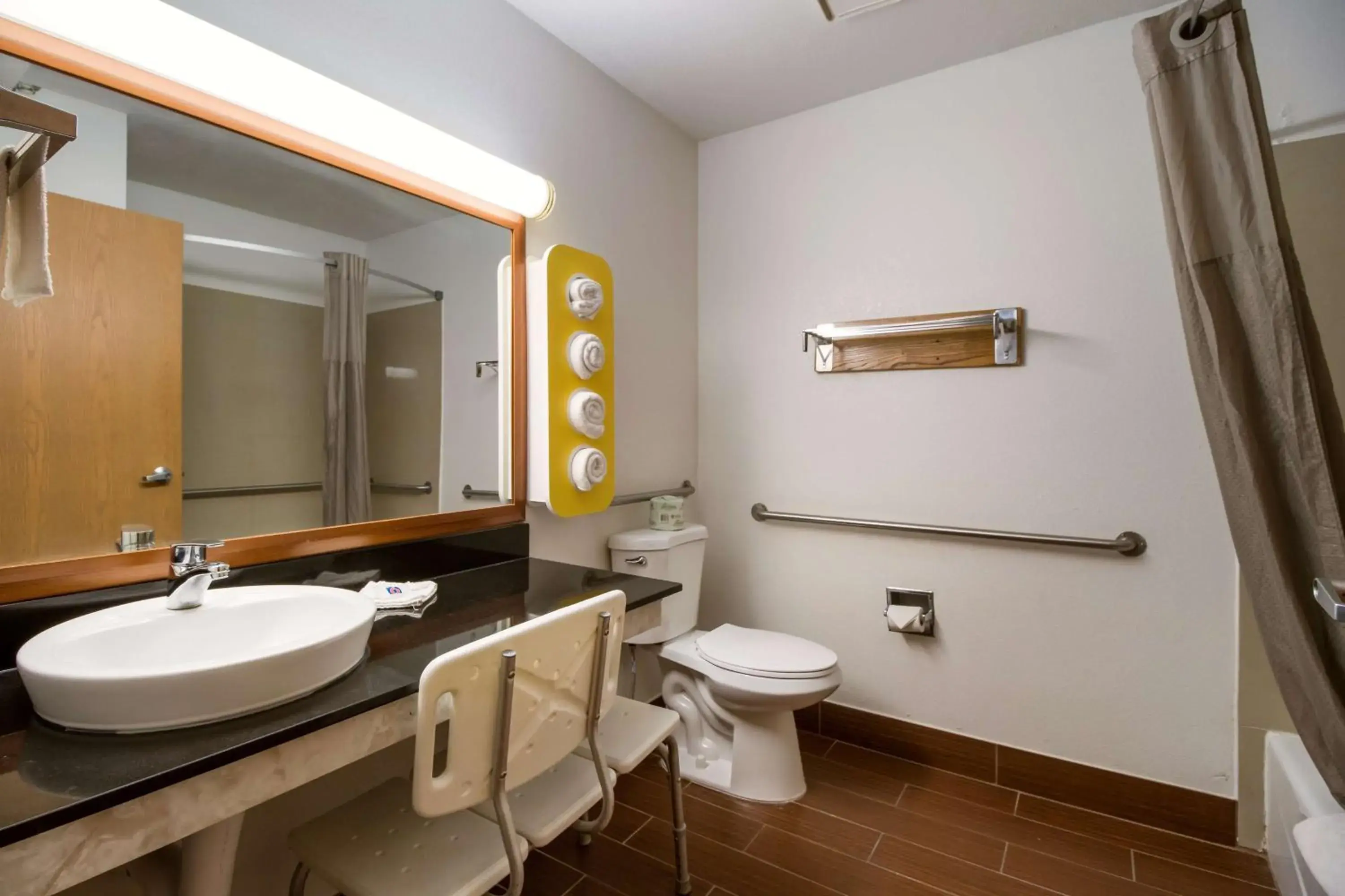 Bathroom in Motel 6-Davenport, IA Bathroom in Motel 6-Davenport, IA