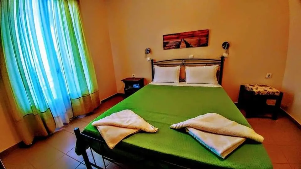 Bedroom, Bed in Araxovoli Studios - Aραξοβόλι Lefkada