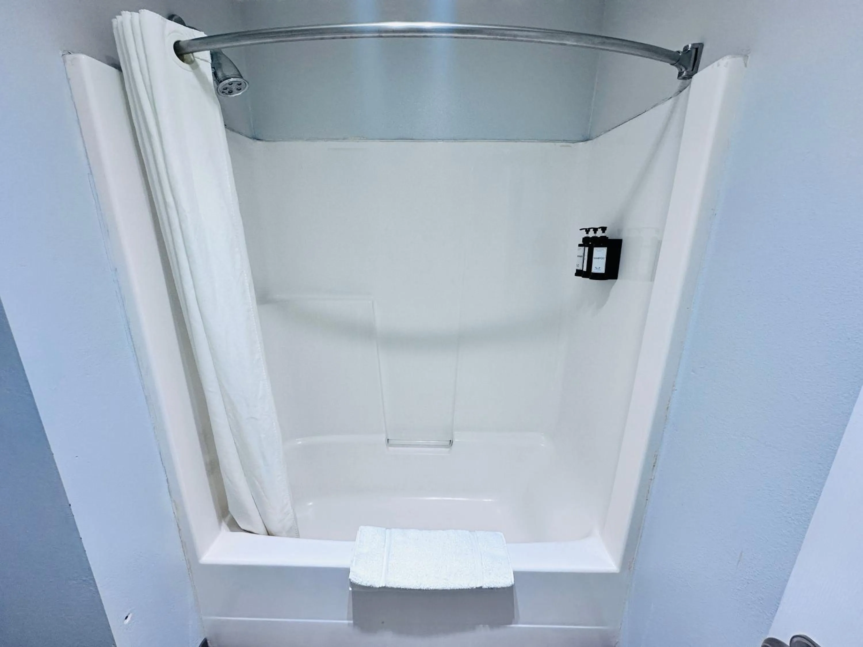 Shower in The Beaverhead Lodge