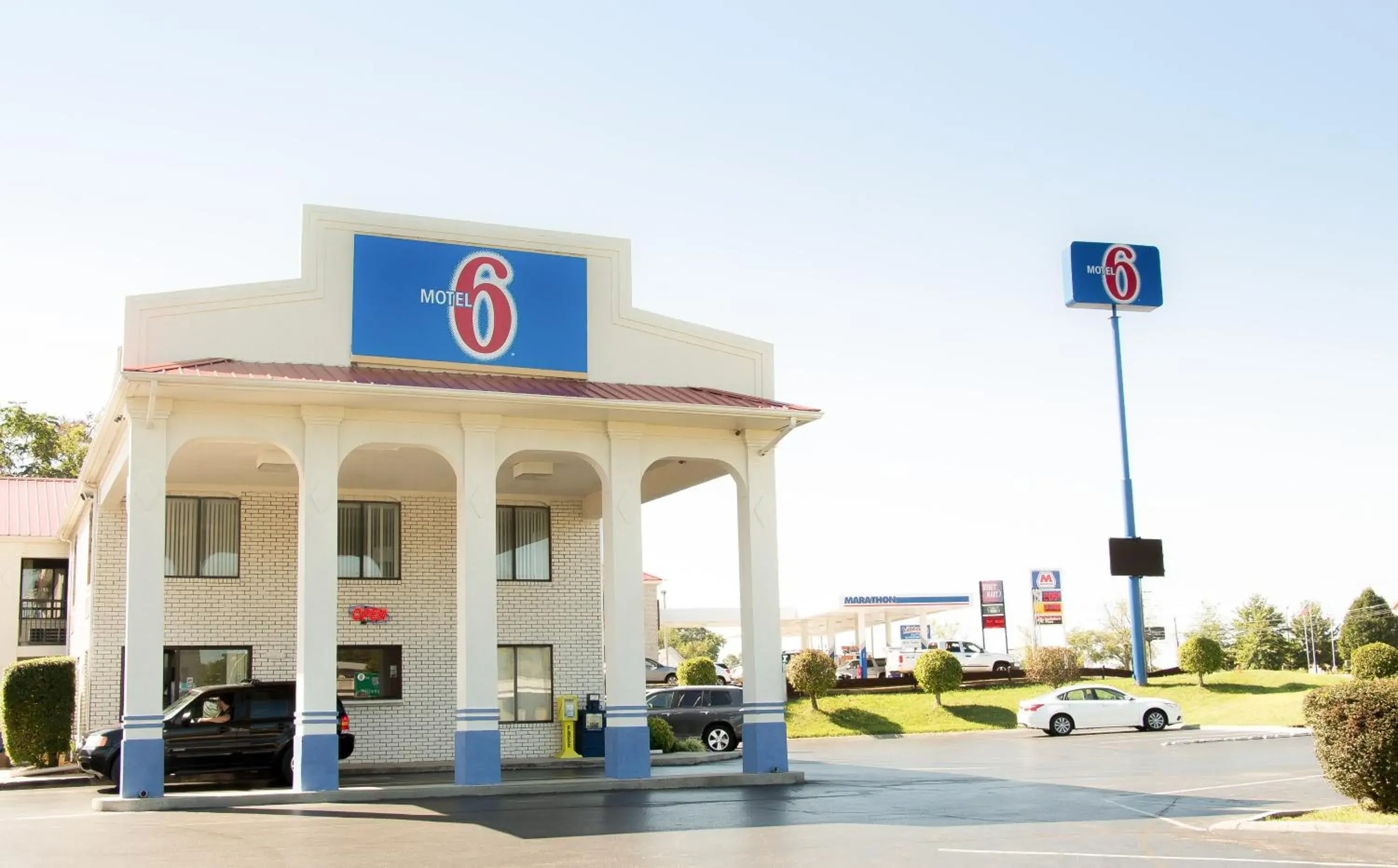 Facade/entrance in Motel 6-Cookeville, TN Facade/entrance in Motel 6-Cookeville, TN