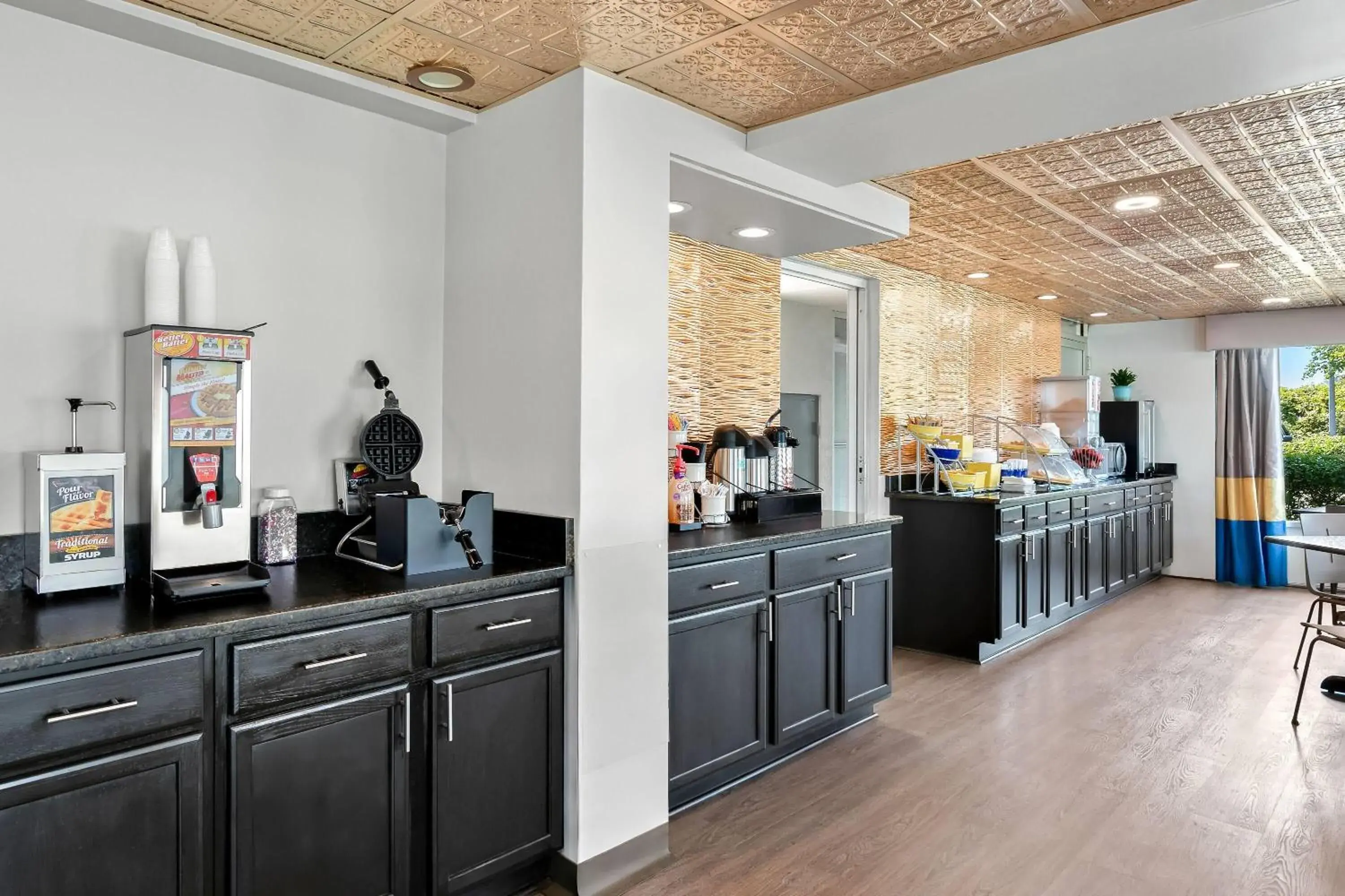 Property building in Days Inn by Wyndham Seneca-Clemson Property building in Days Inn by Wyndham Seneca-Clemson