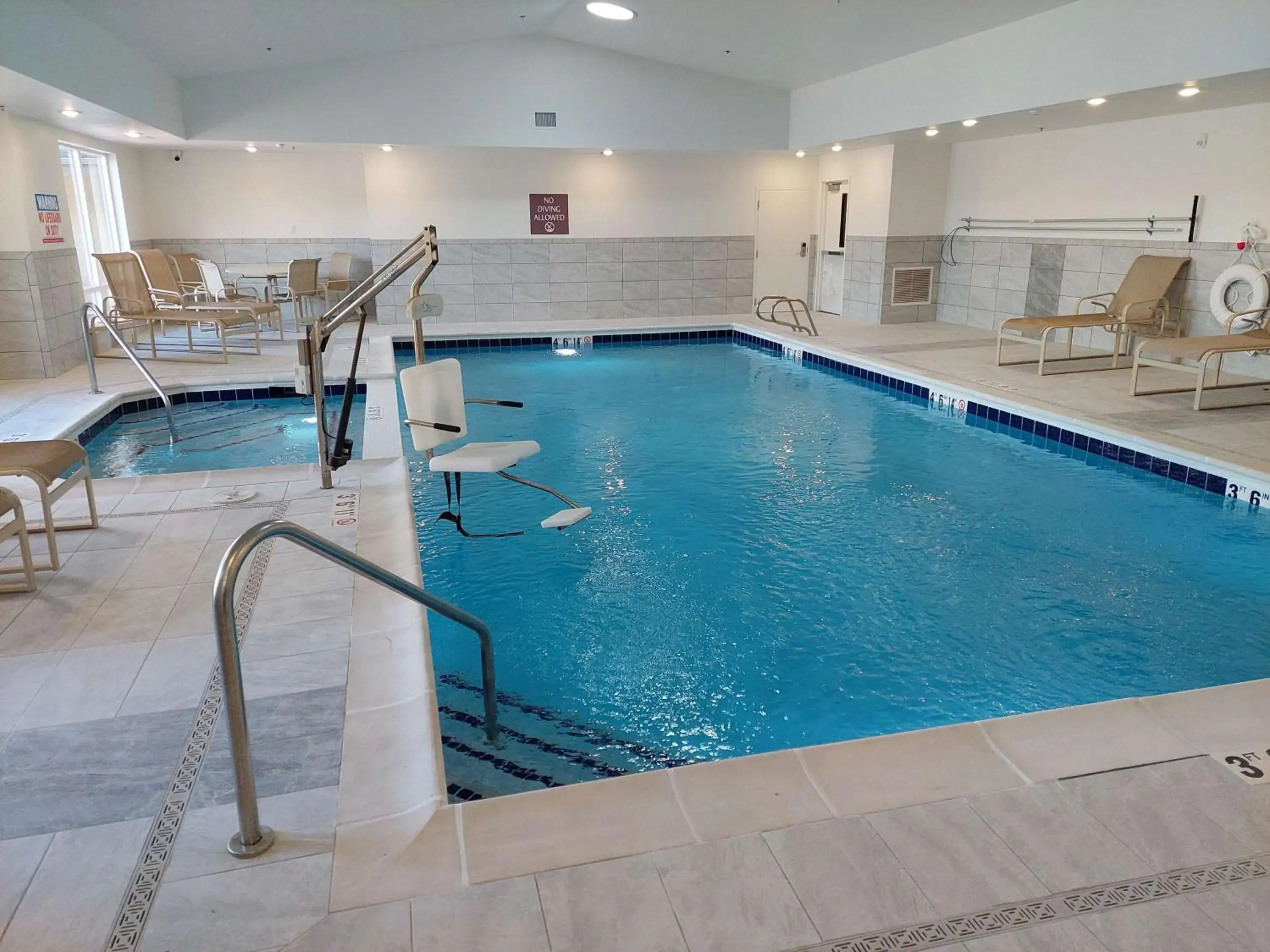 Pool view in Best Western Plus Silver Saddle Inn Pool view in Best Western Plus Silver Saddle Inn