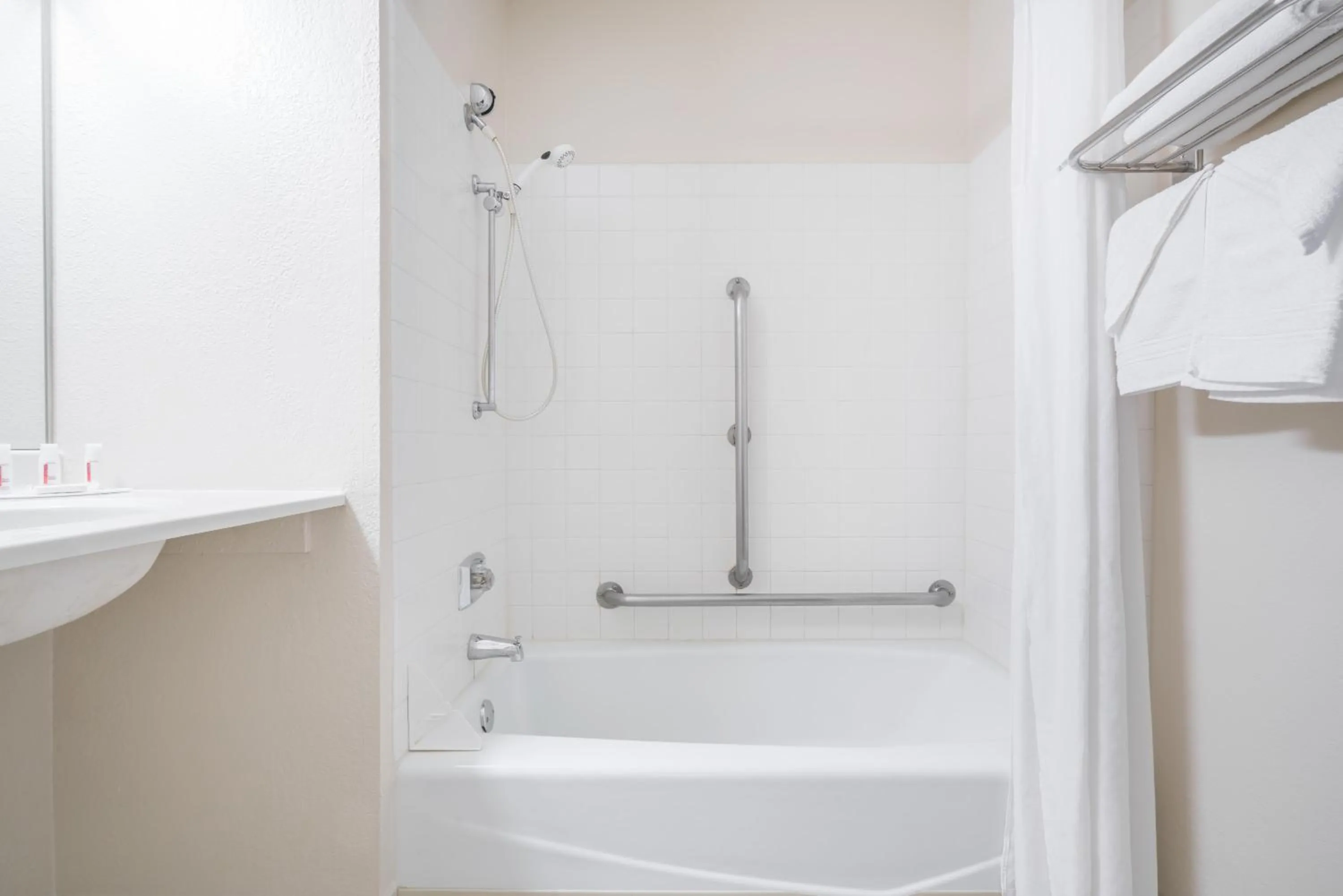 Bathroom in Super 8 by Wyndham Baxter/Brainerd Area