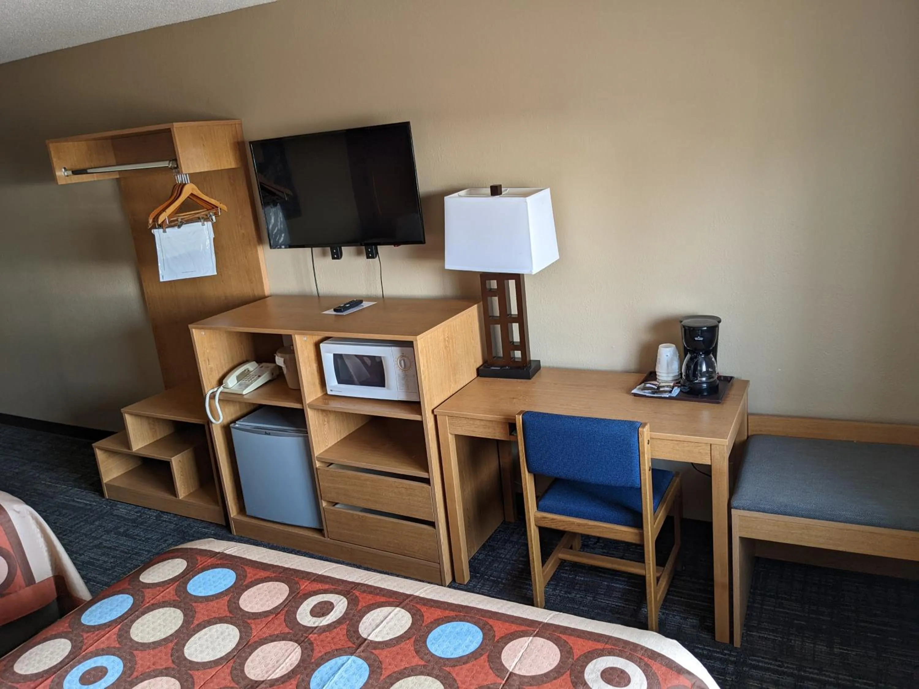 Super 8 by Wyndham Baxter/Brainerd Area