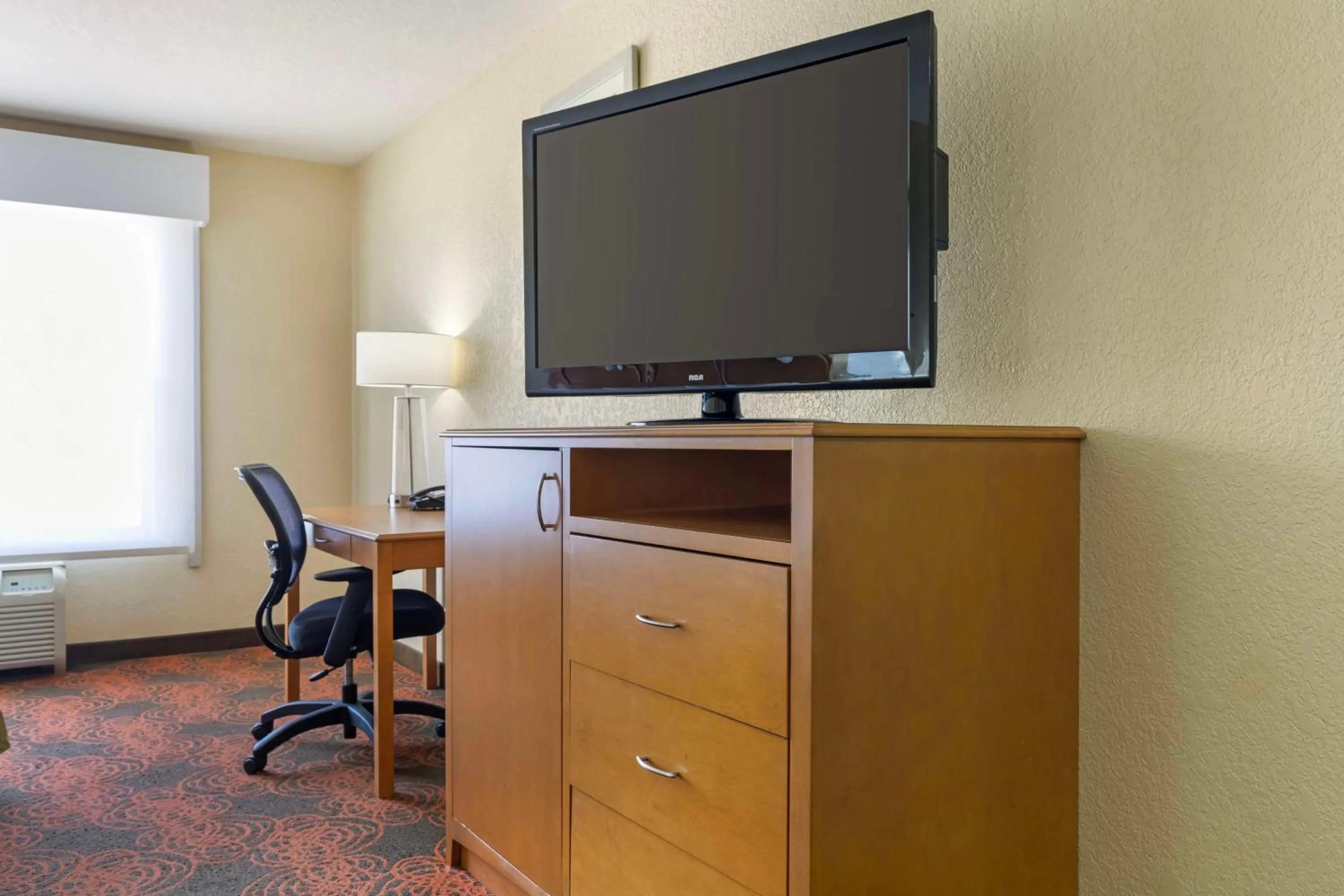 Bedroom in Best Western Plus Waco North