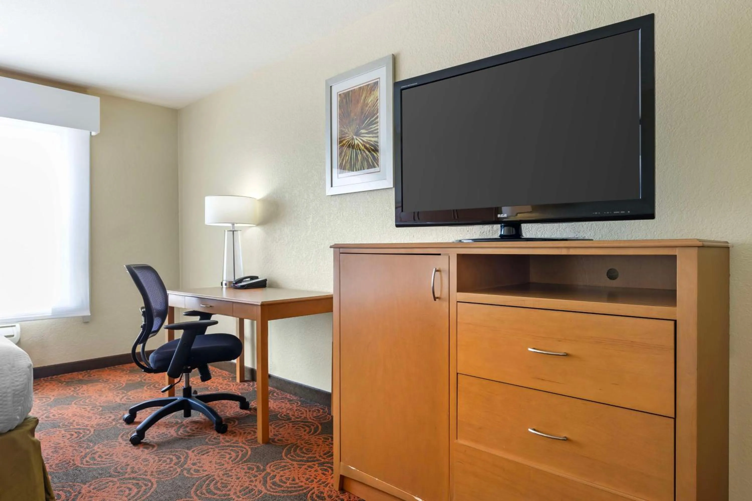 Bedroom in Best Western Plus Waco North