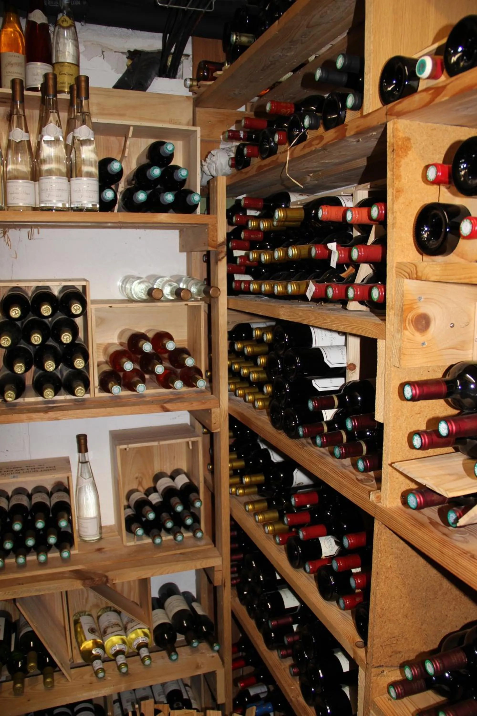 Restaurant/places to eat in Hotel Restaurant Les Pins logis