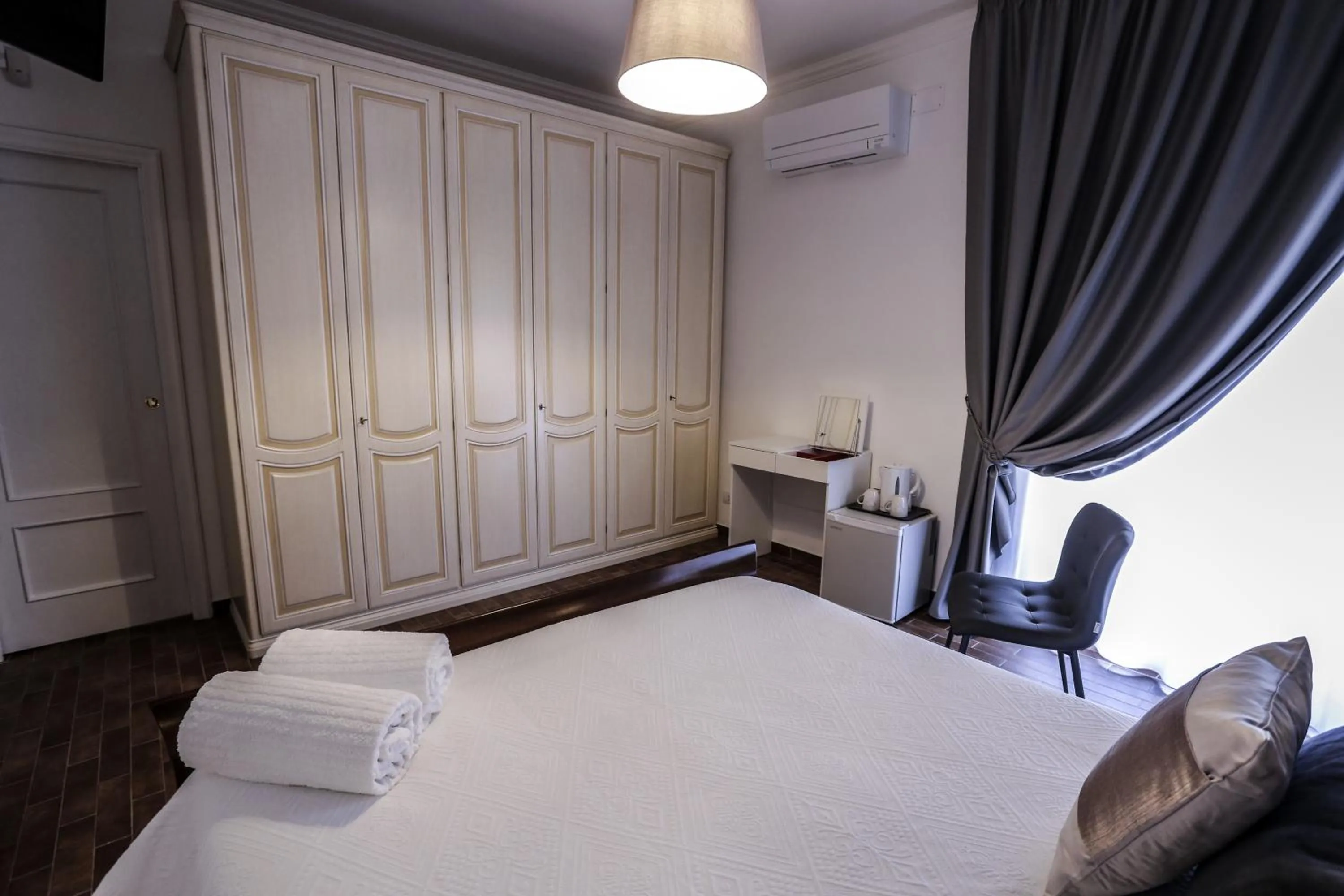 Photo of the whole room in Villa Borghese B&B