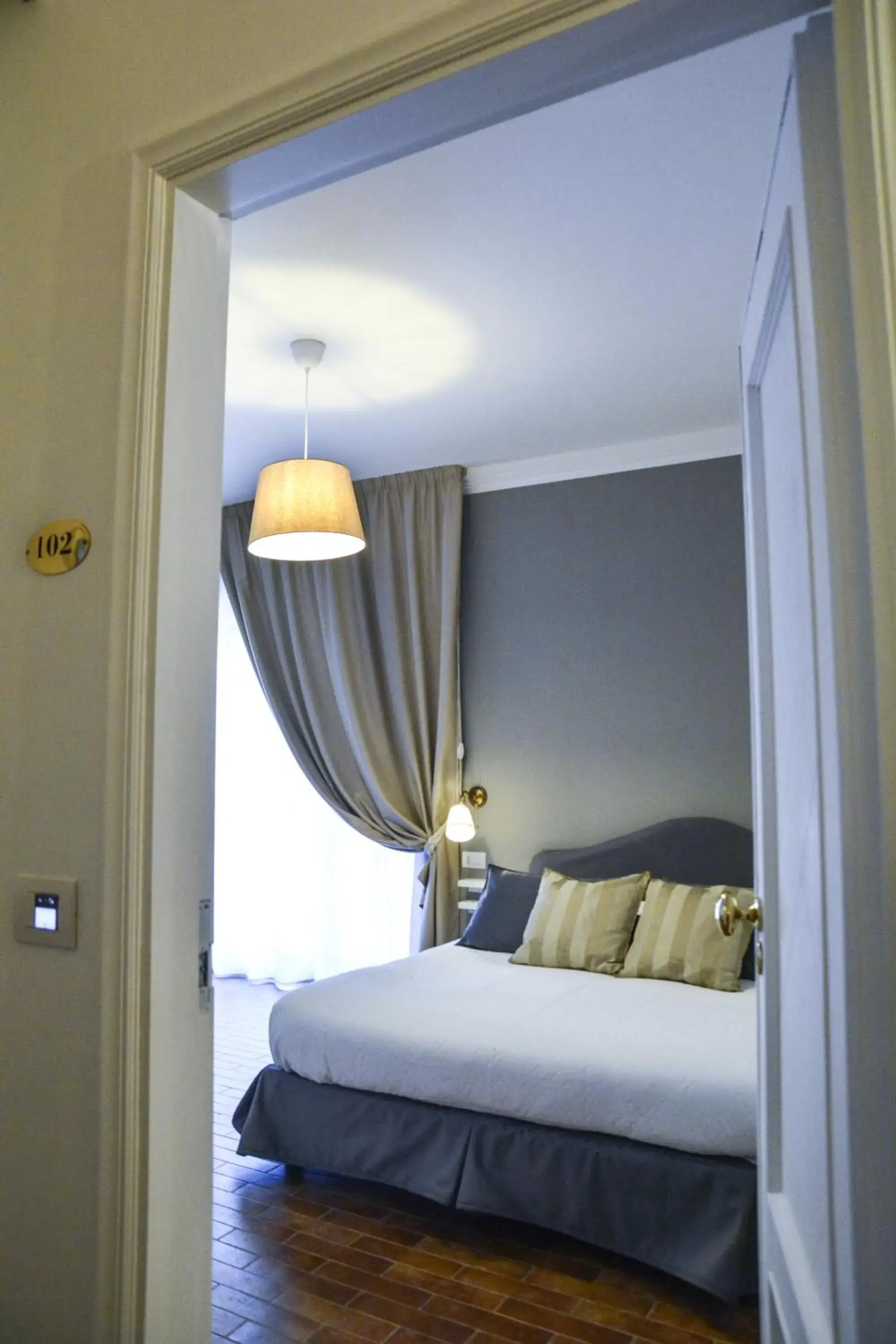 Double Room with Garden View - single occupancy in Villa Borghese B&B Double Room with Garden View - single occupancy in Villa Borghese B&B