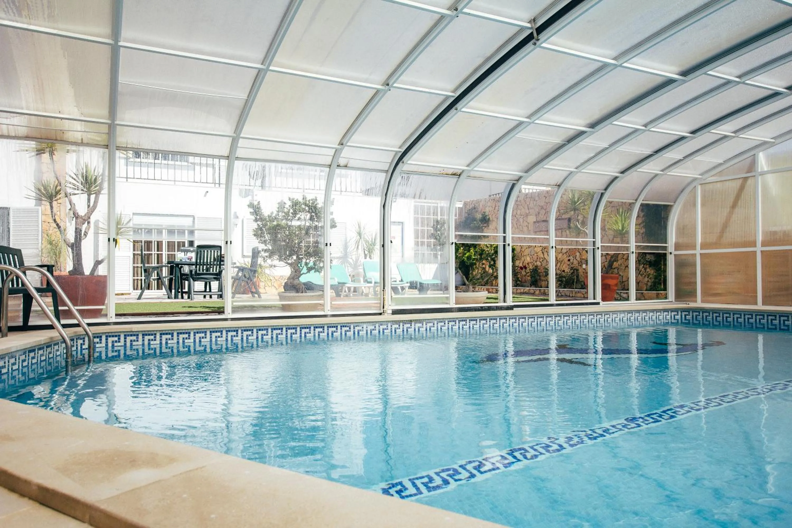 Dii Beach House - Moradia bi-familiar com piscina aquecida