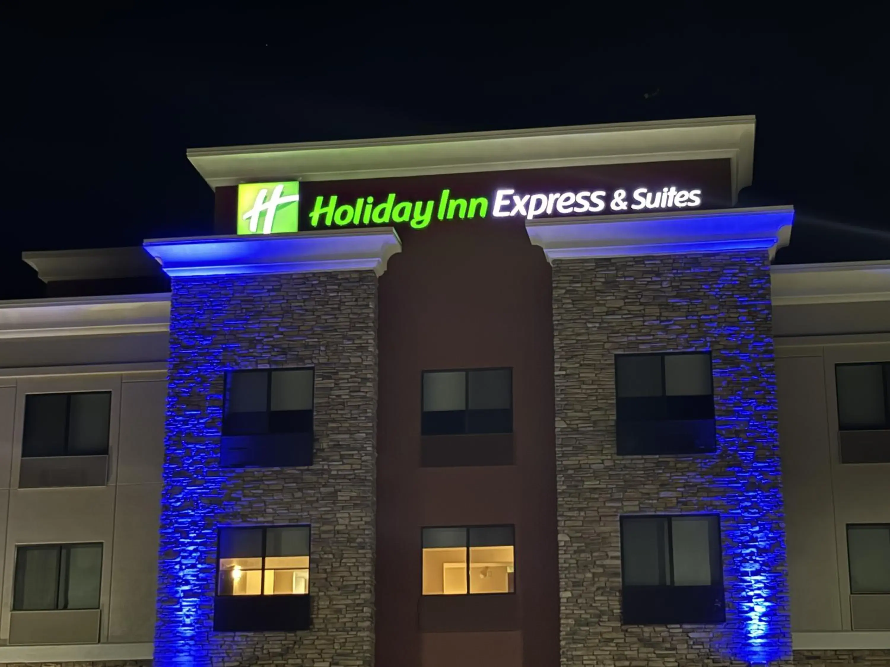 Property building in Holiday Inn Express & Suites Truth Or Consequences by IHG Property building in Holiday Inn Express & Suites Truth Or Consequences by IHG