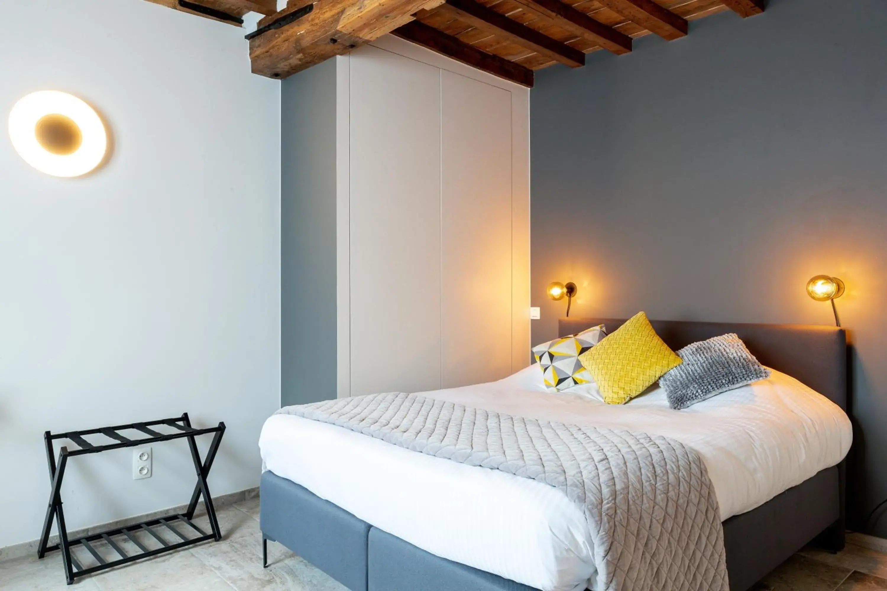 Large Double Room in La Clé Brugge Large Double Room in La Clé Brugge