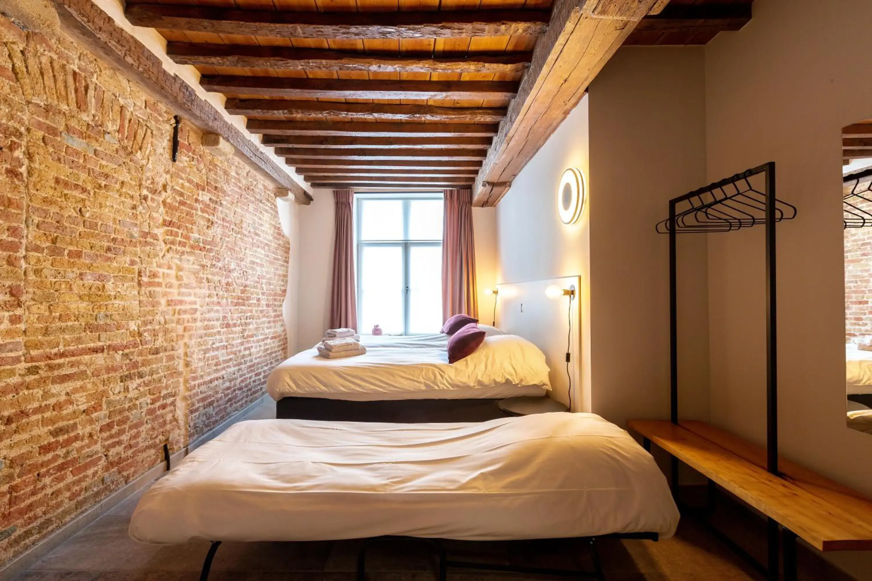 Standard Family Room - single occupancy in La Clé Brugge Standard Family Room - single occupancy in La Clé Brugge