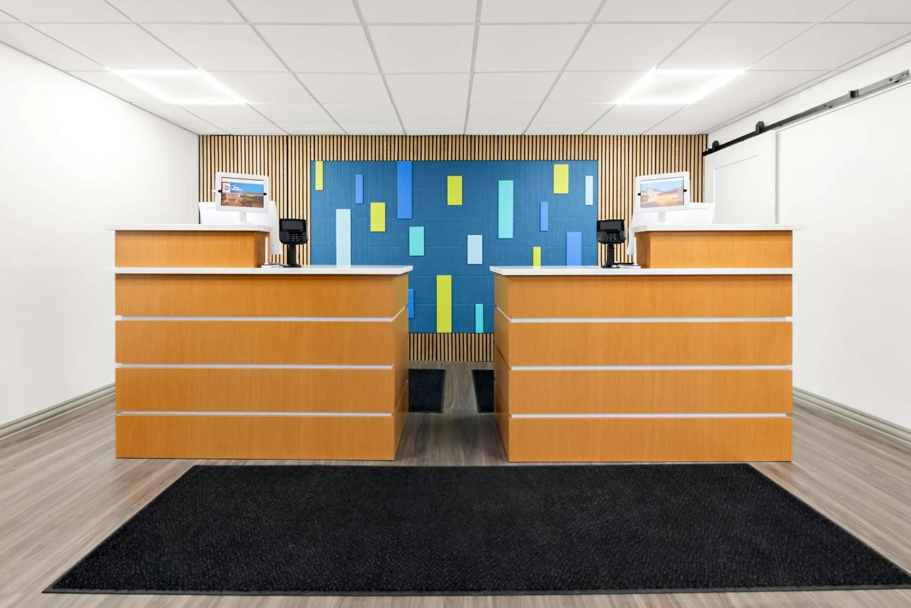 Lobby or reception in Best Western Inn