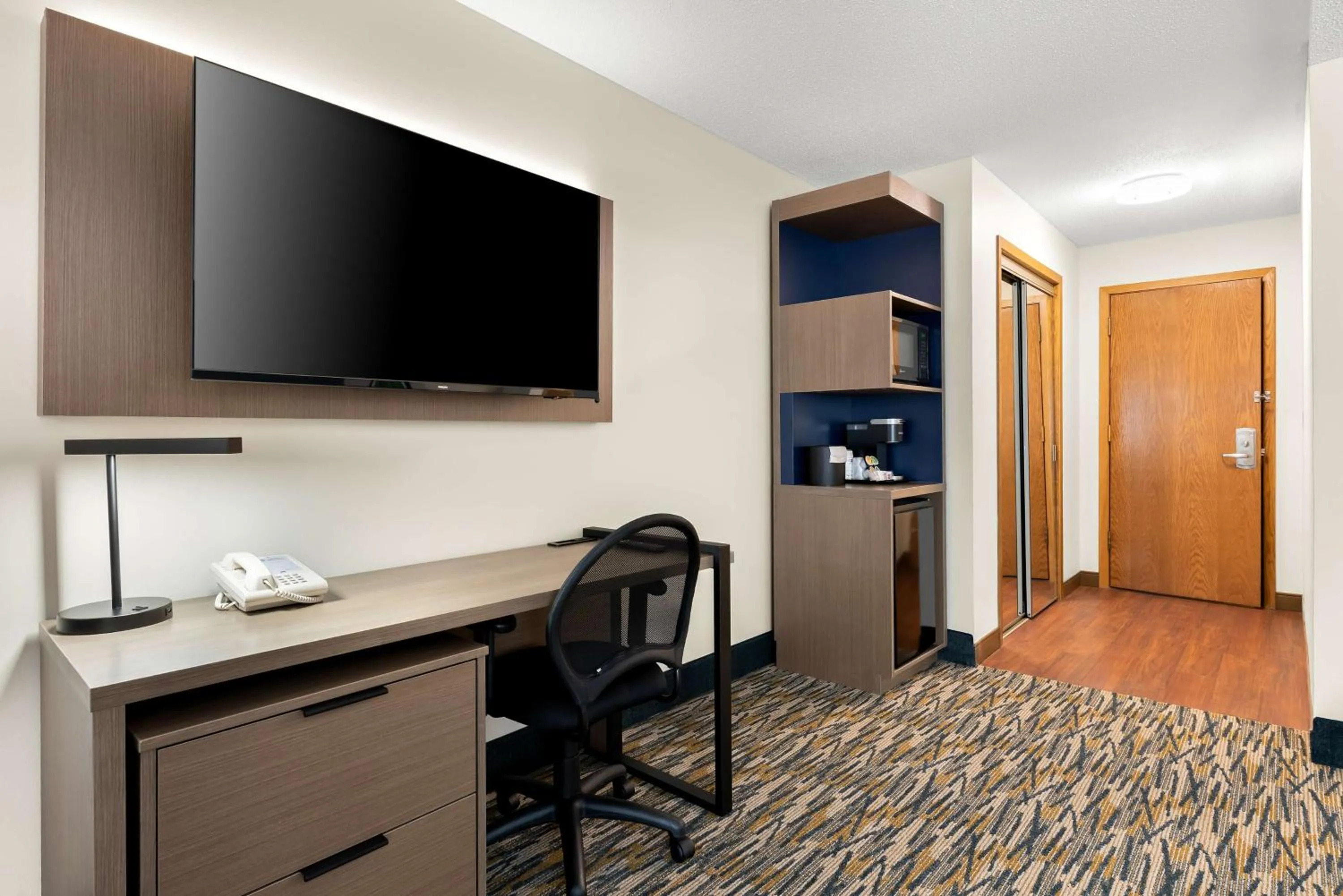 Bedroom in Best Western Inn