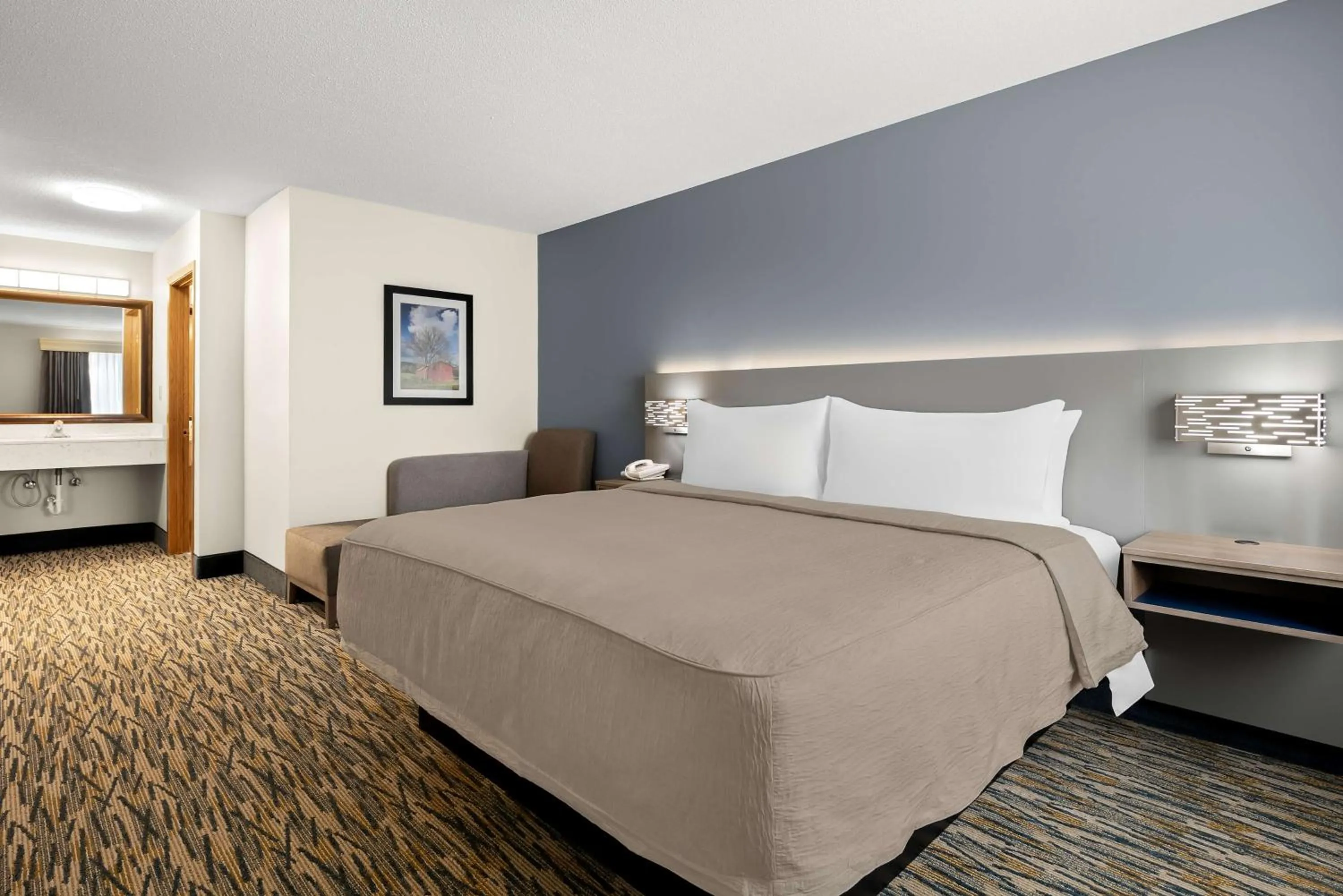 Bedroom, Bed in Best Western Inn