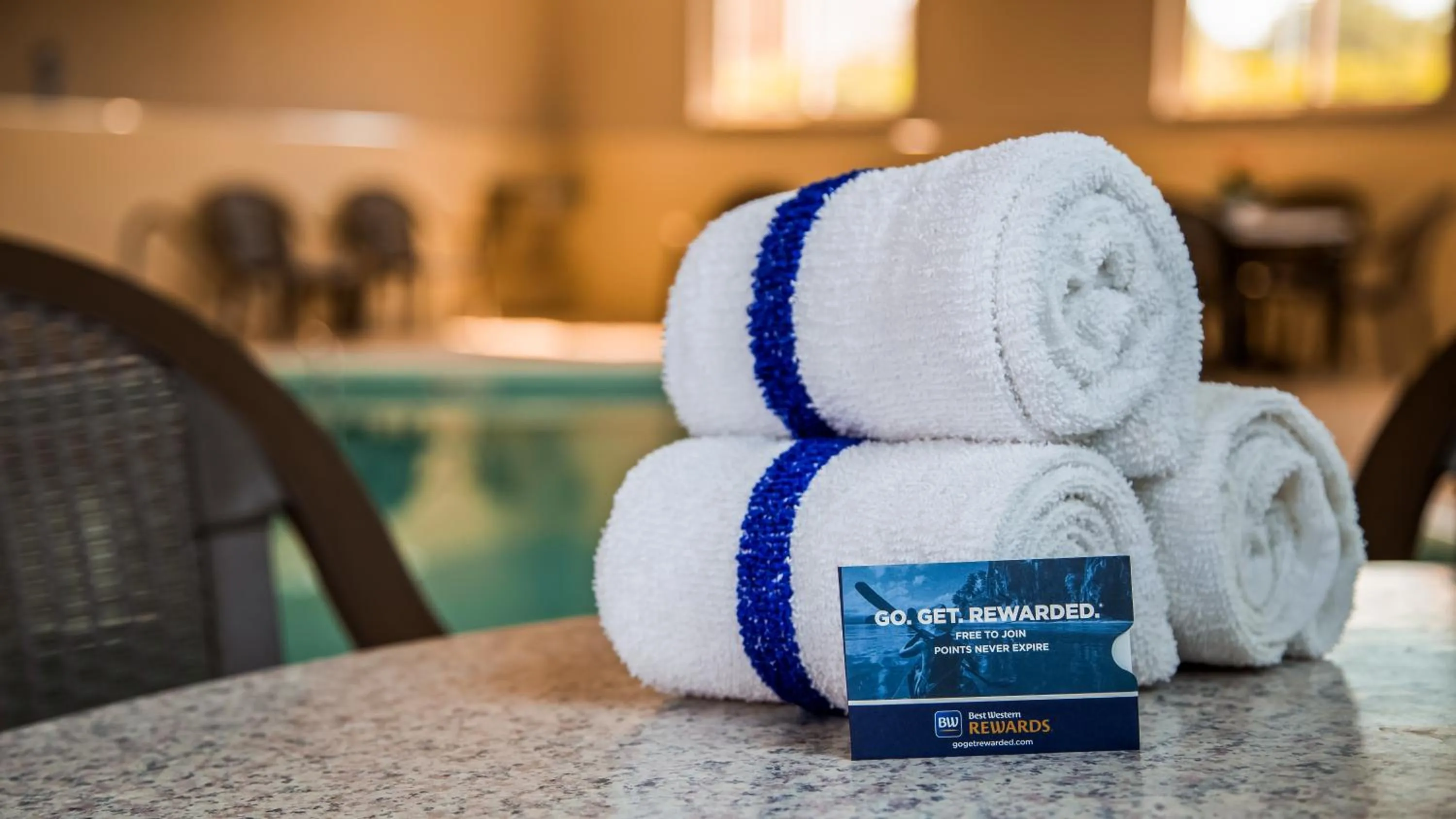 Swimming pool in Best Western Plus North Joliet