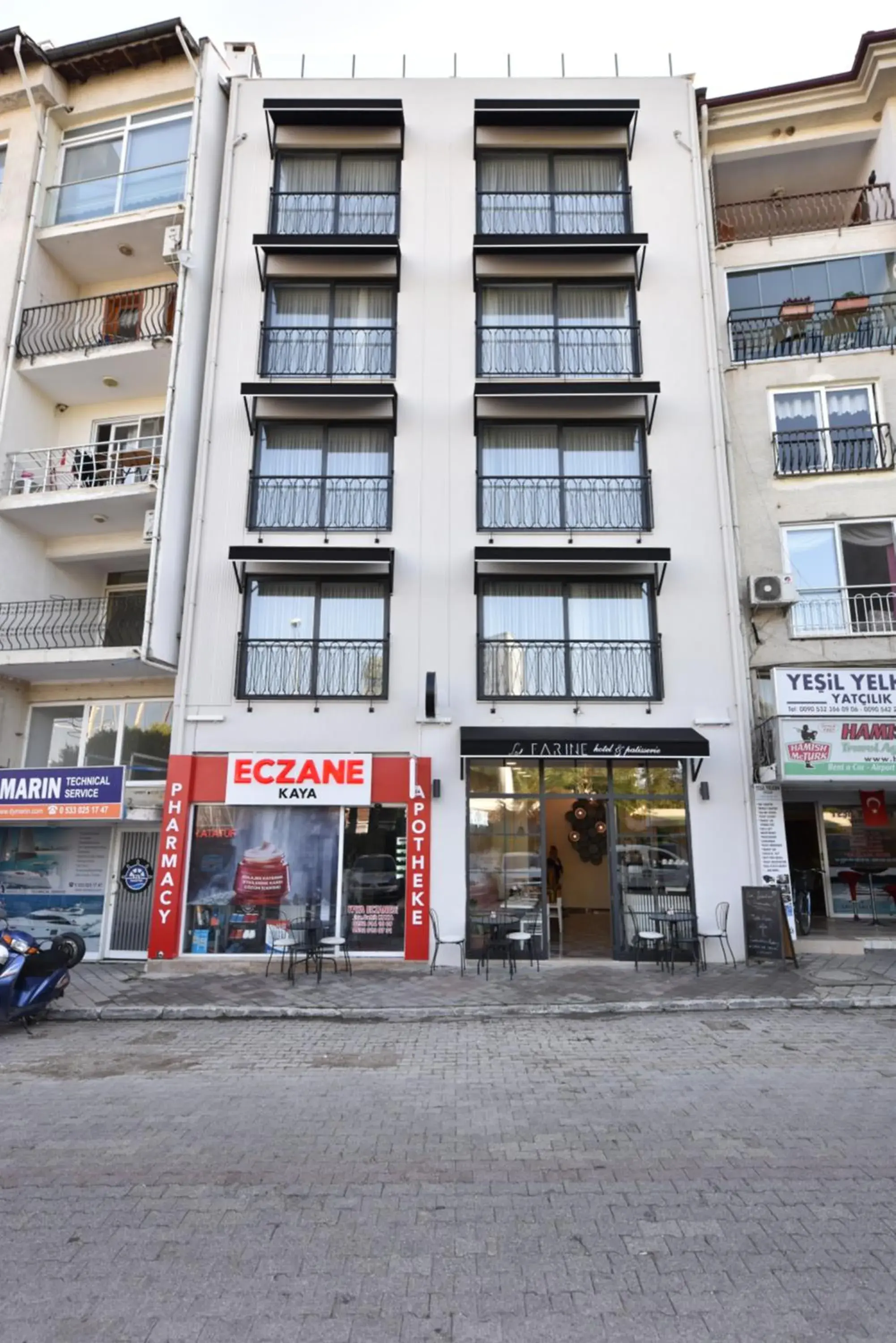 Facade/entrance in La Farine Rooms Facade/entrance in La Farine Rooms