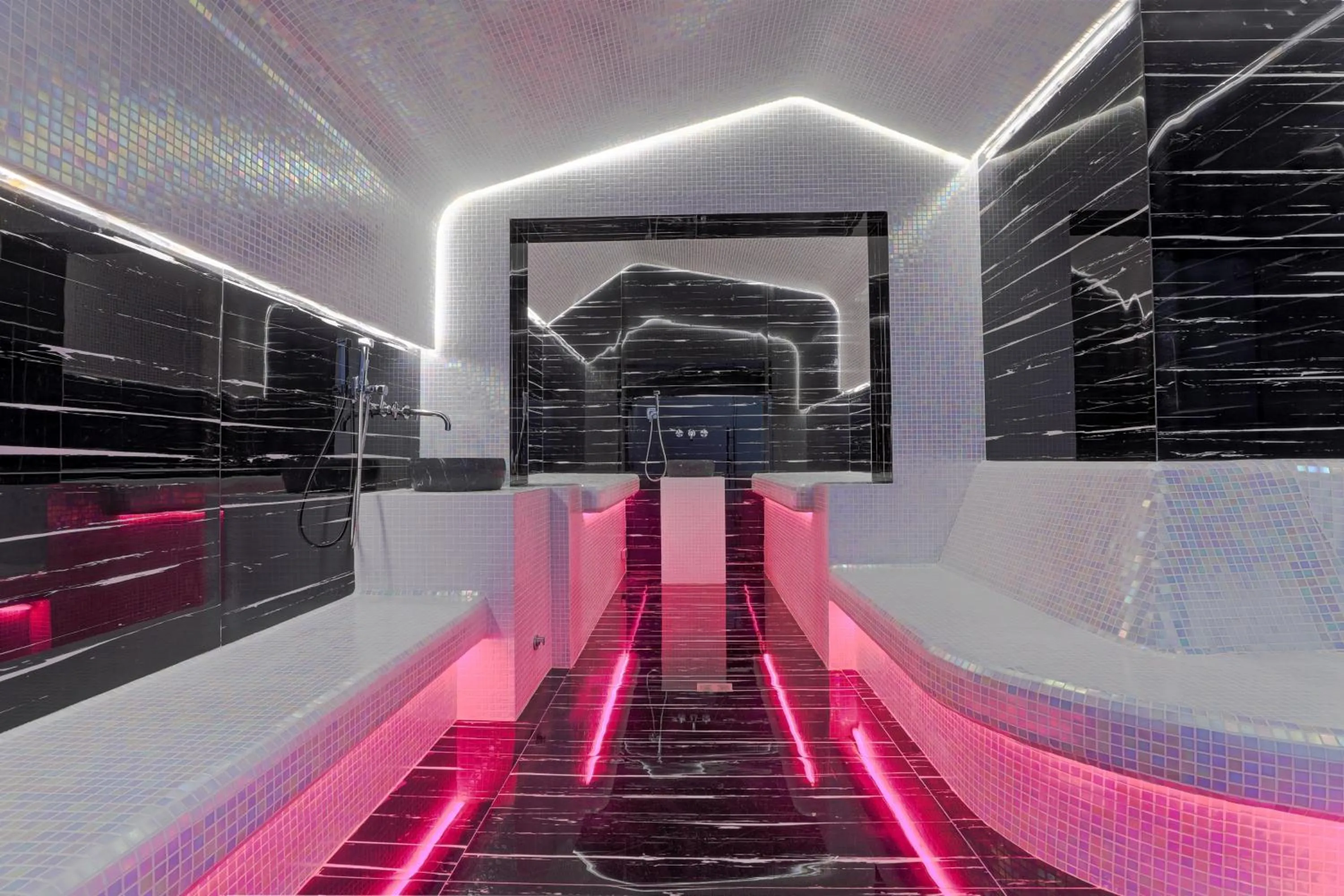 Sauna in Kecharis Hotel & Resort