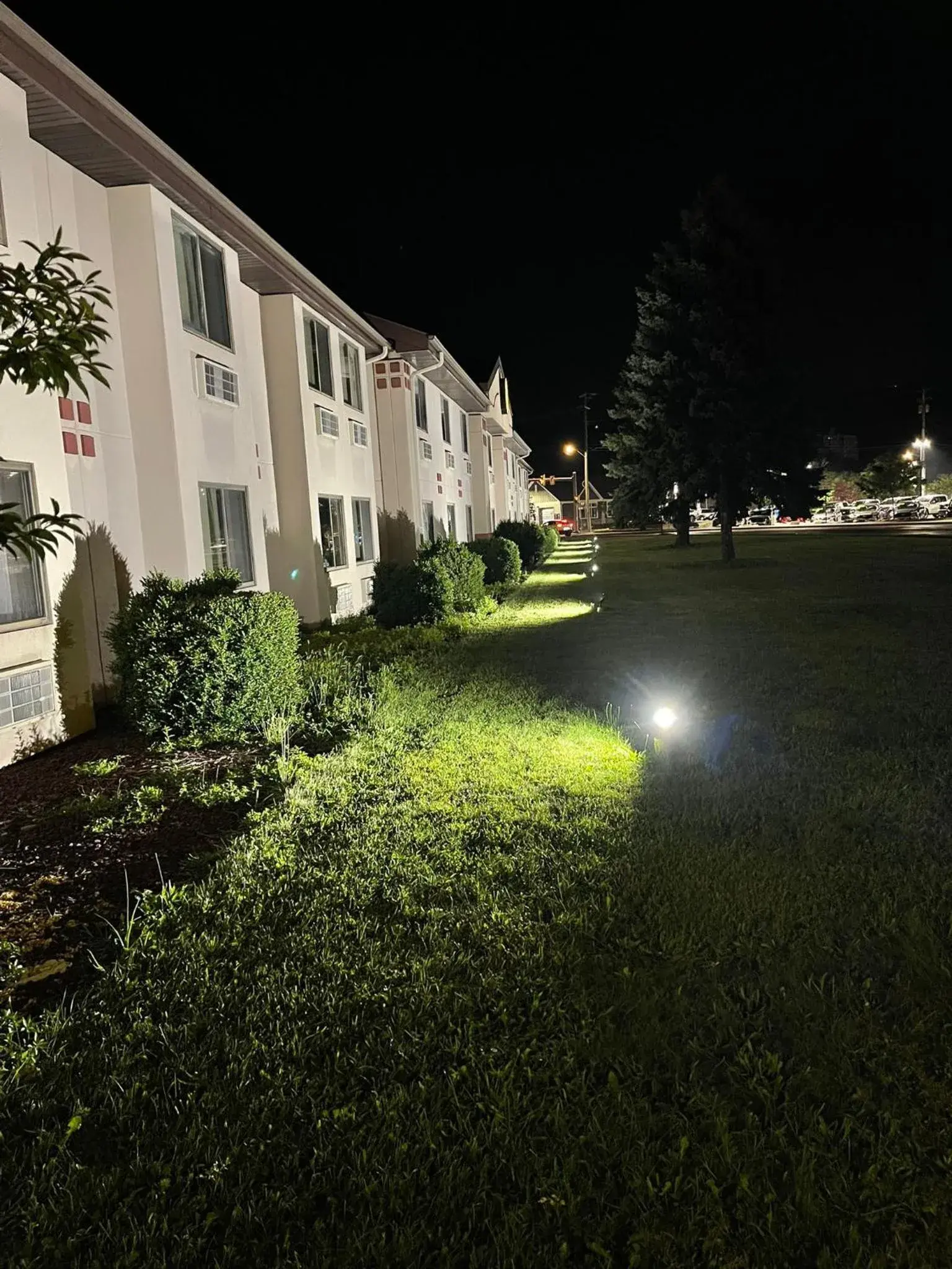 Property building in Super 8 by Wyndham Ithaca Property building in Super 8 by Wyndham Ithaca