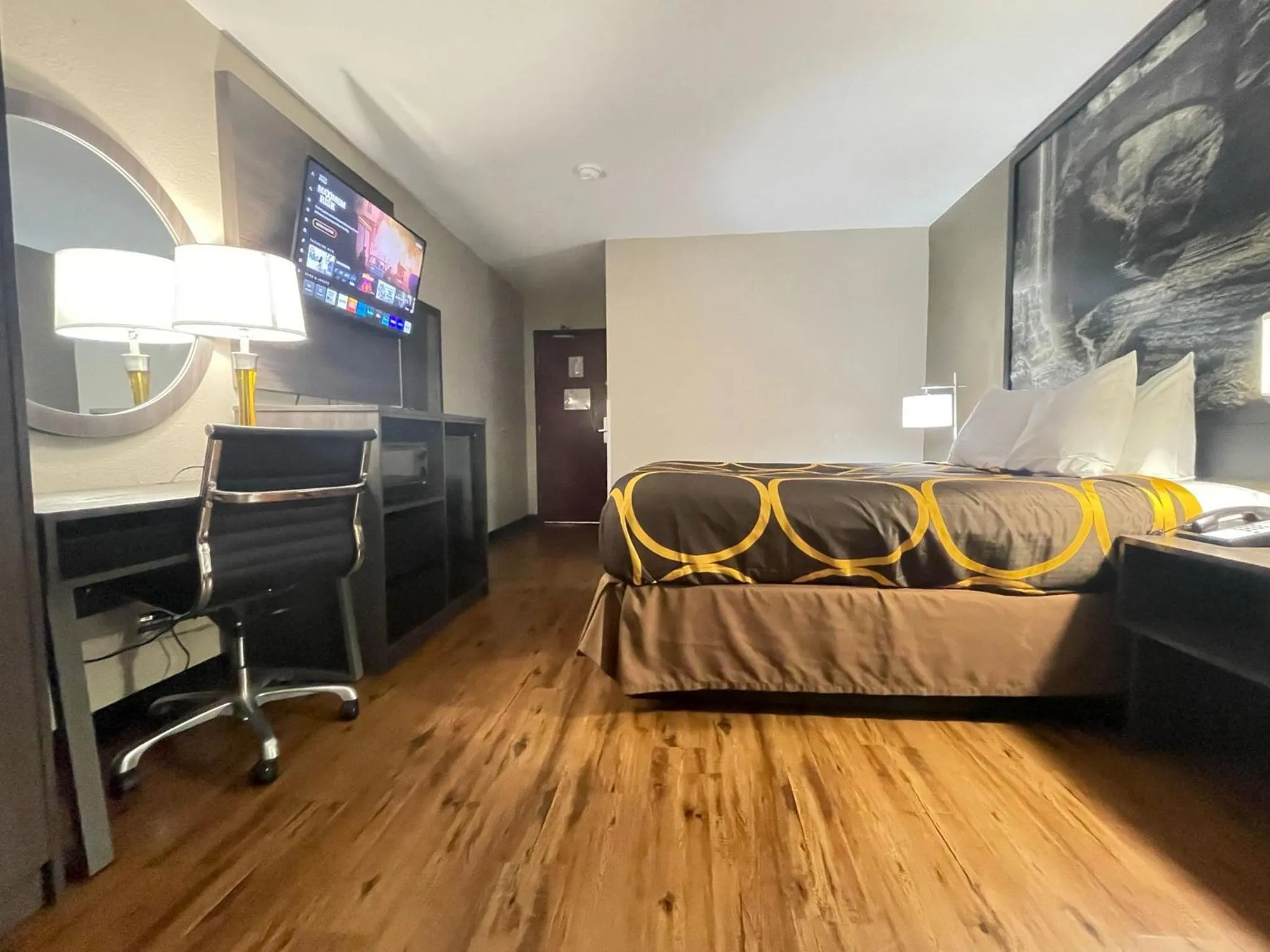 TV and multimedia, Bed in Super 8 by Wyndham Ithaca