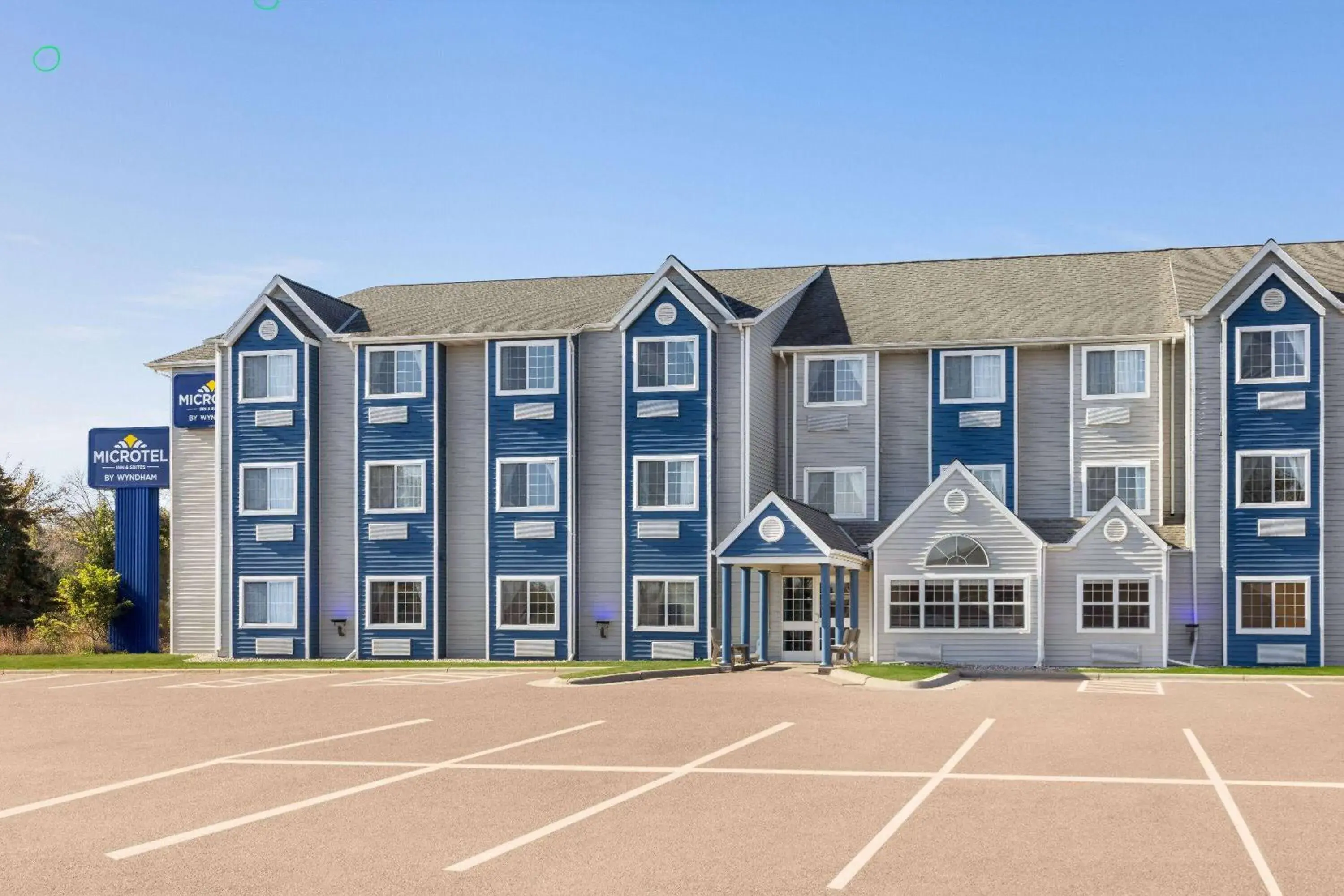 Property building in Microtel Inn & Suites by Wyndham New Ulm Property building in Microtel Inn & Suites by Wyndham New Ulm