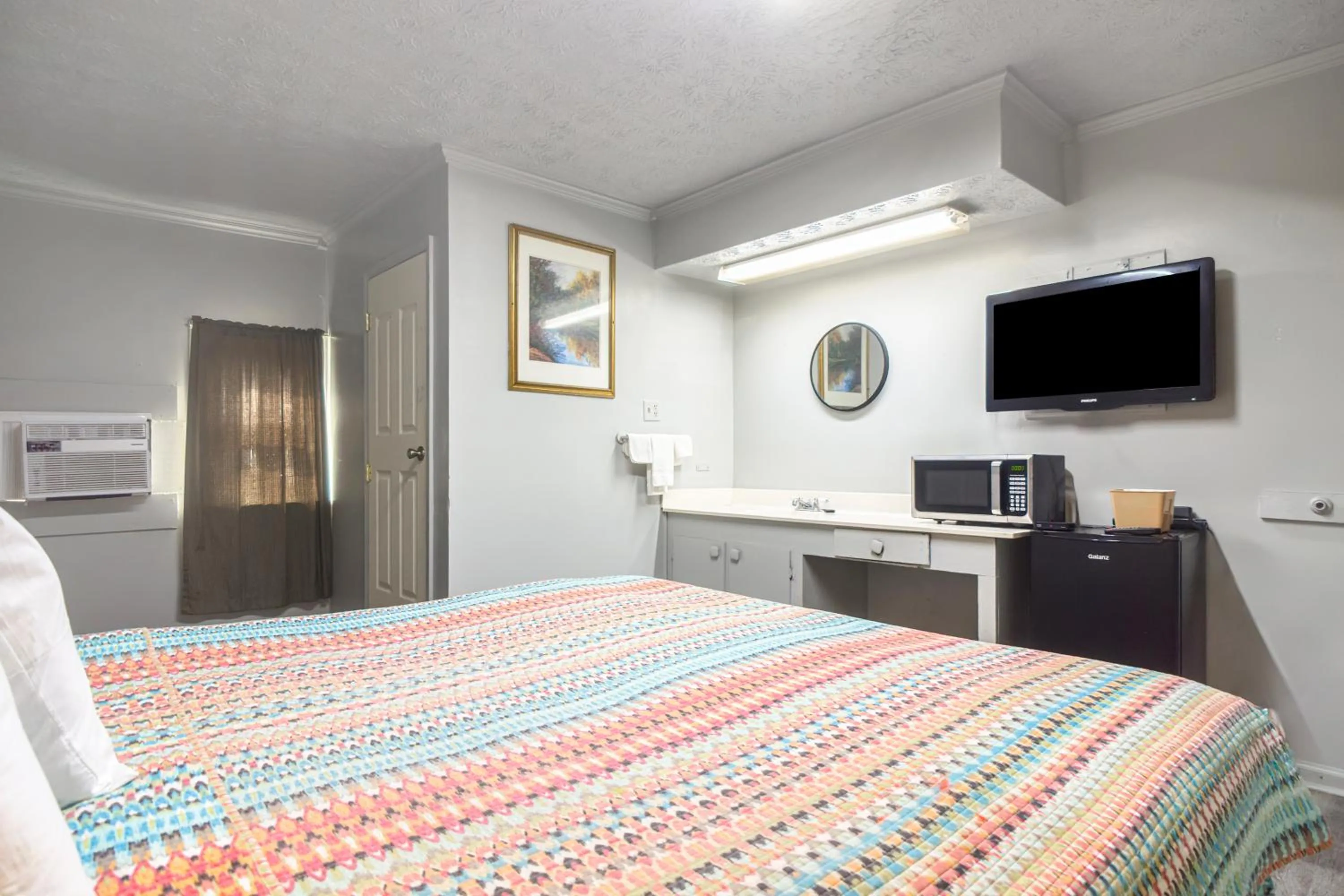 Bedroom, Bed in Colony Inn By OYO Columbus US-280