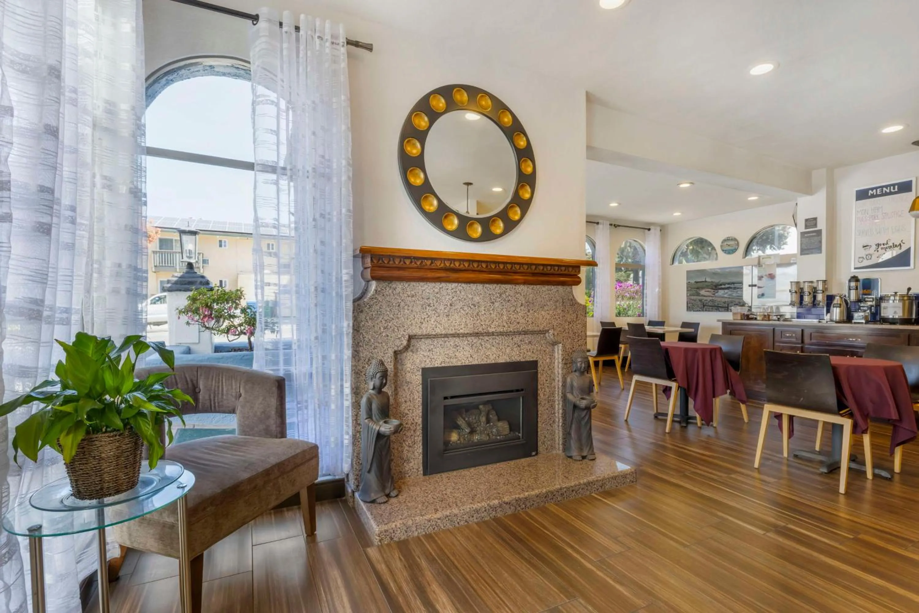 Breakfast in Best Western San Marcos Inn