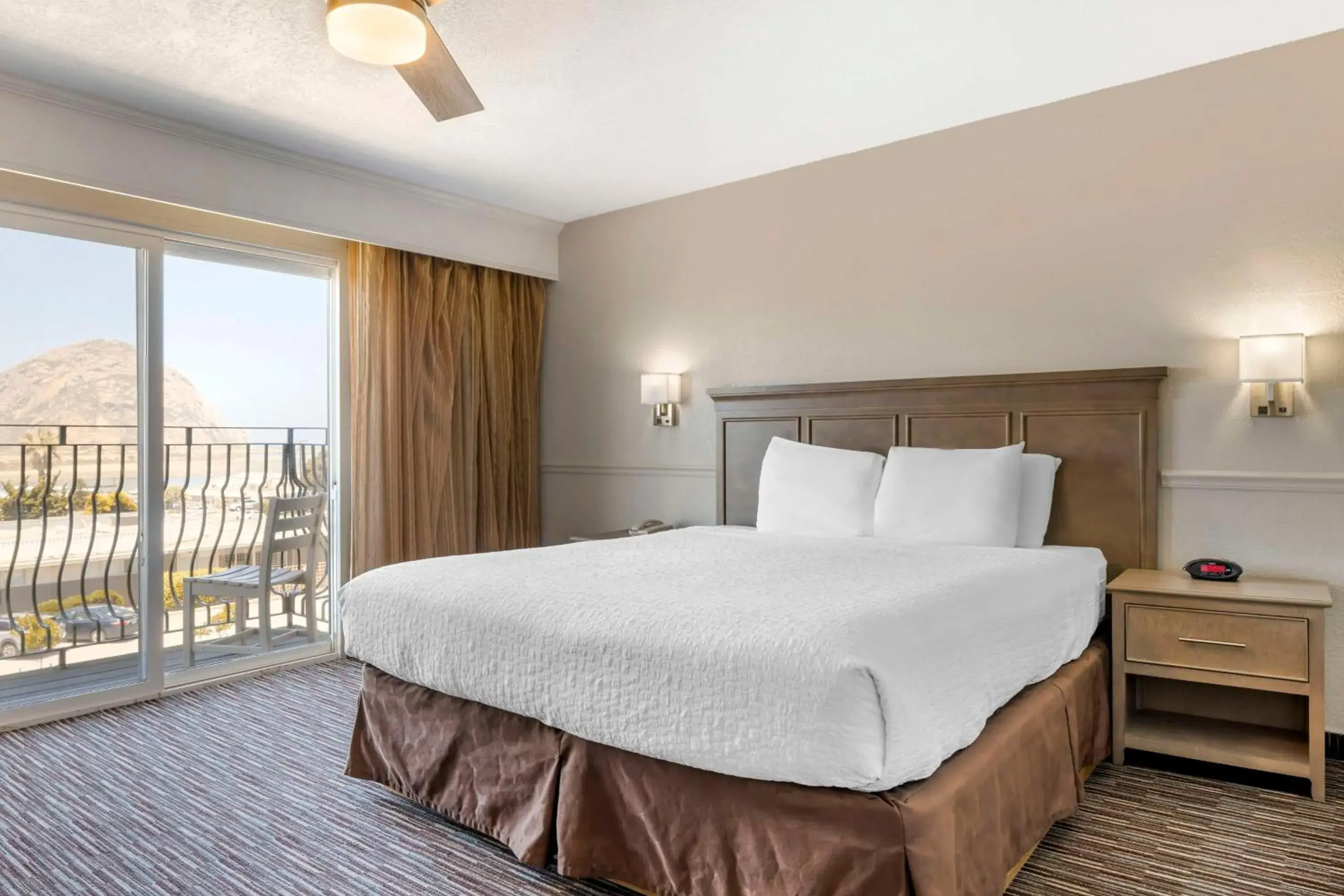 King Room with Ocean View - Non Smoking in Best Western San Marcos Inn King Room with Ocean View - Non Smoking in Best Western San Marcos Inn