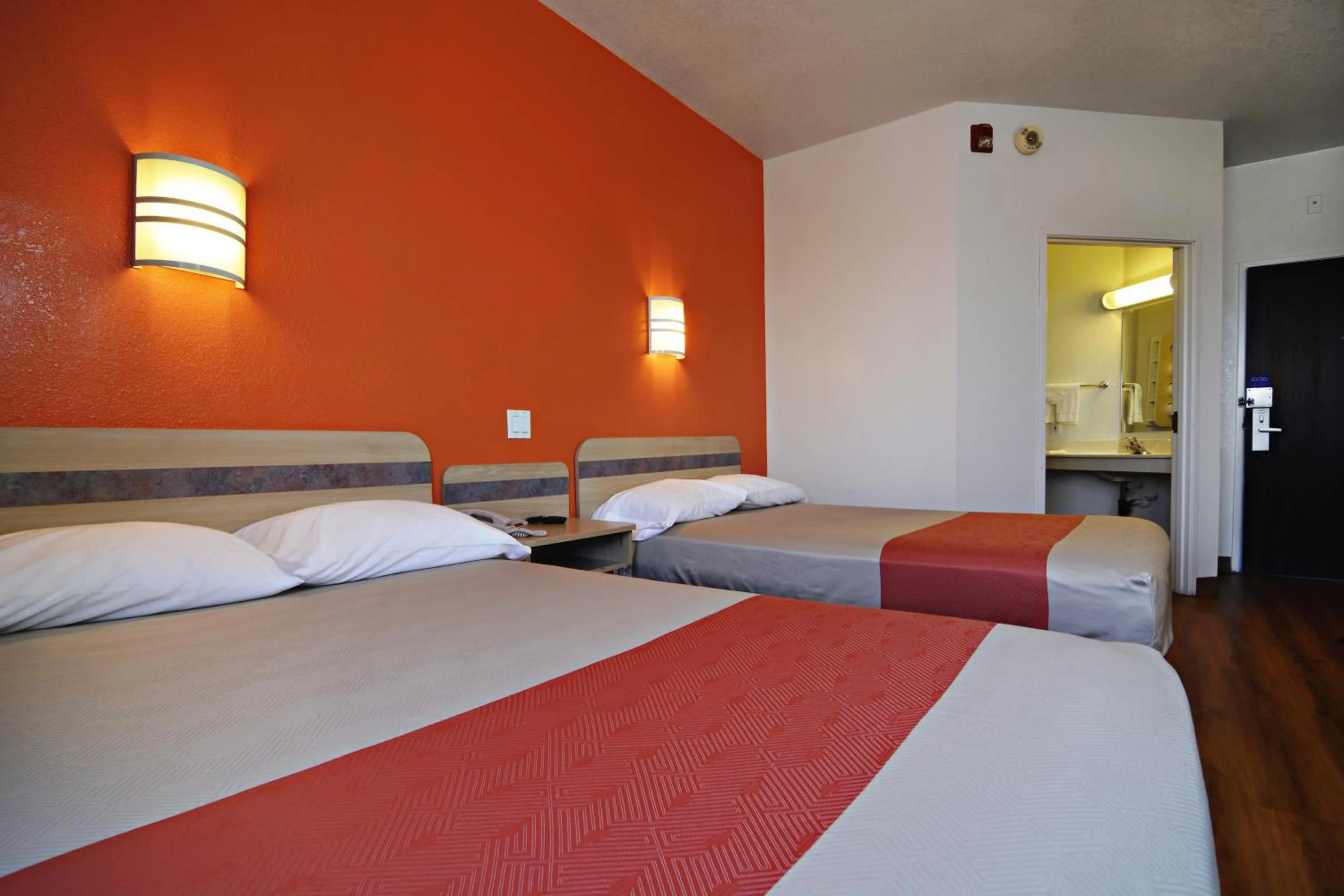 Bed in Motel 6-Benson, AZ