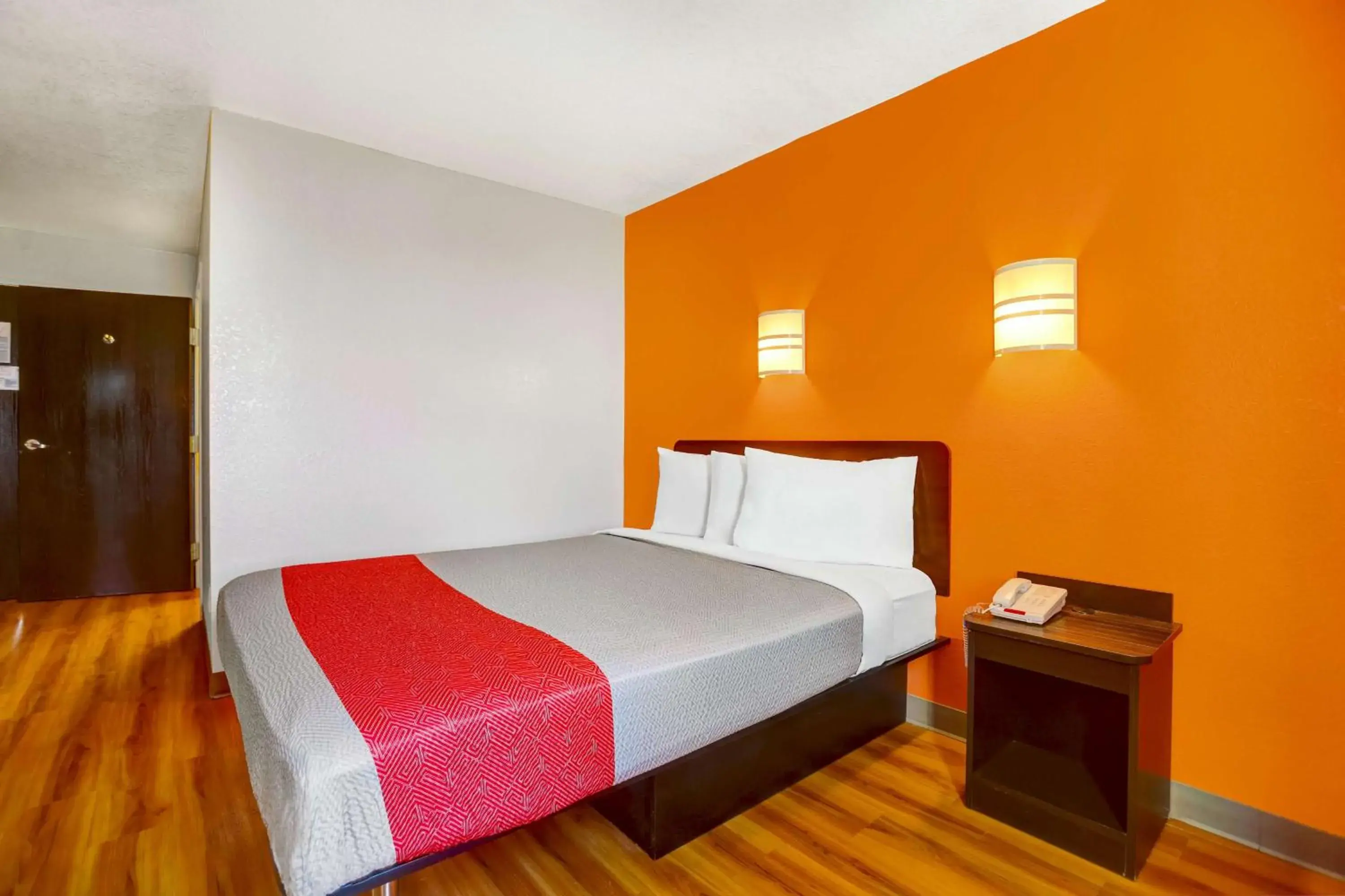 Photo of the whole room, Bed in Motel 6-Benson, AZ Photo of the whole room, Bed in Motel 6-Benson, AZ