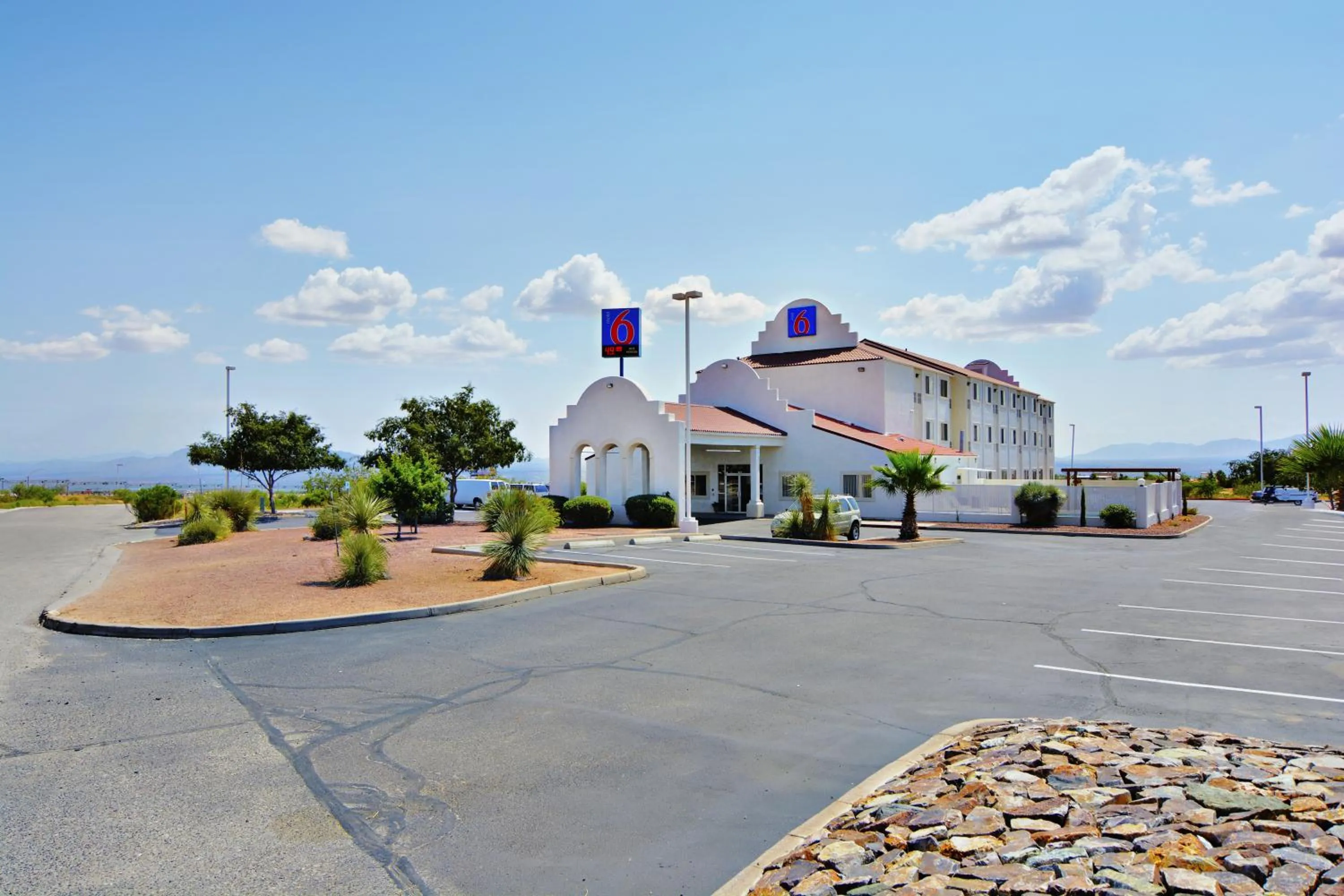 Property building in Motel 6-Benson, AZ