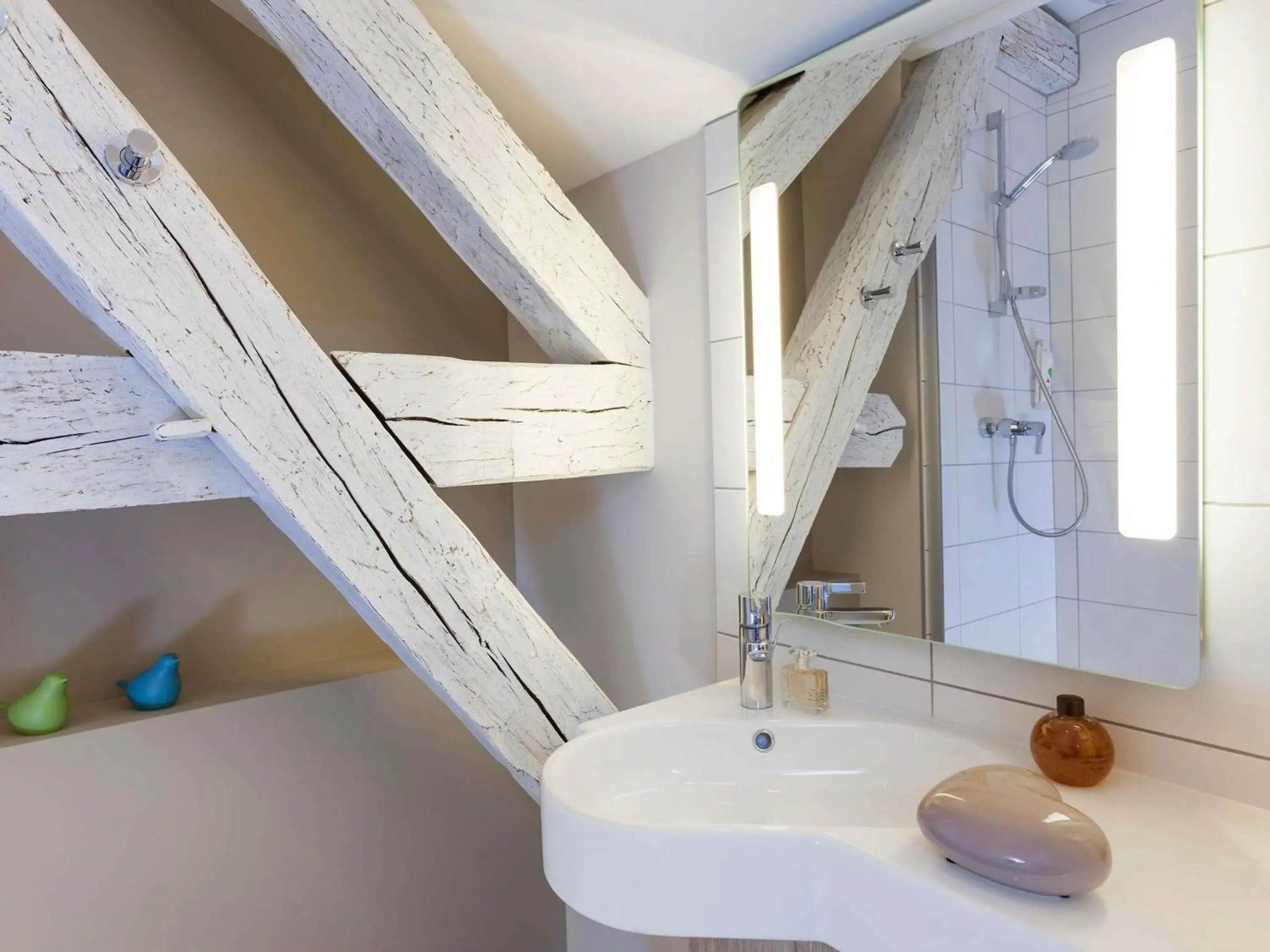 Bedroom in ibis Styles Chaumont Centre Gare Bedroom in ibis Styles Chaumont Centre Gare