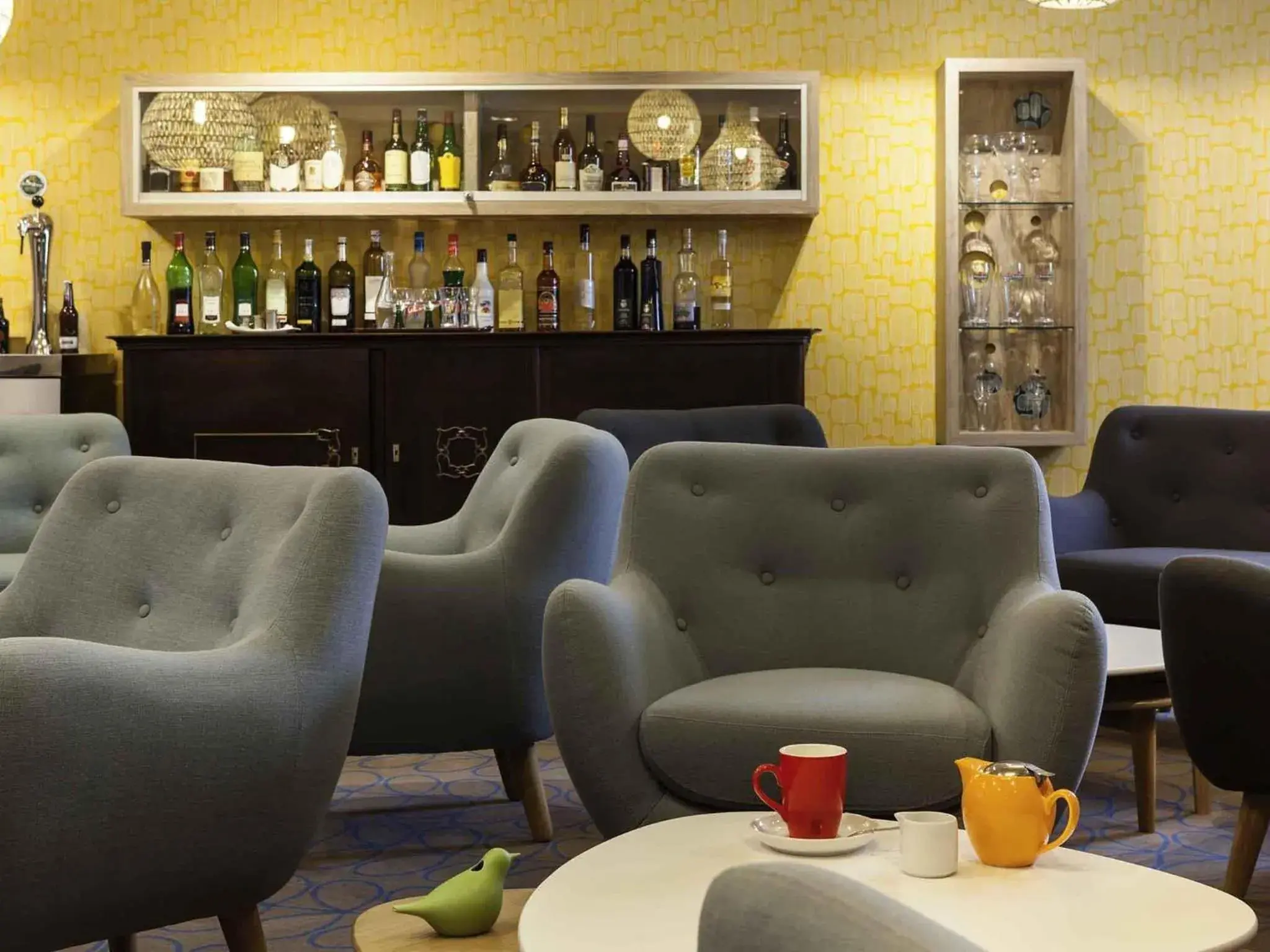 Lounge or bar in ibis Styles Chaumont Centre Gare Lounge or bar in ibis Styles Chaumont Centre Gare