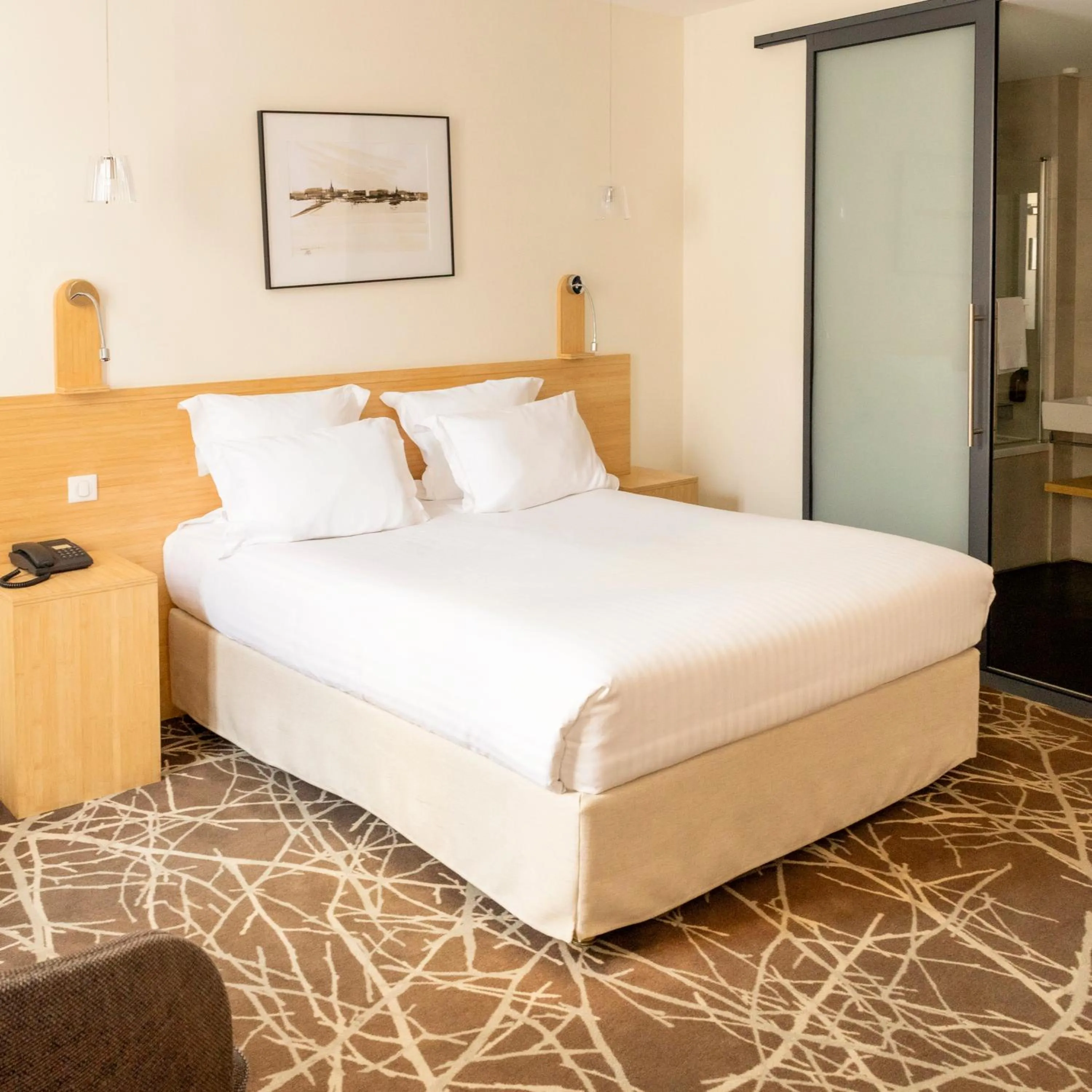 Bed in Grand Hotel Francais