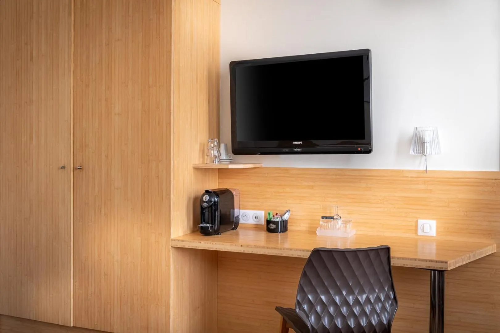 TV and multimedia in Grand Hotel Francais