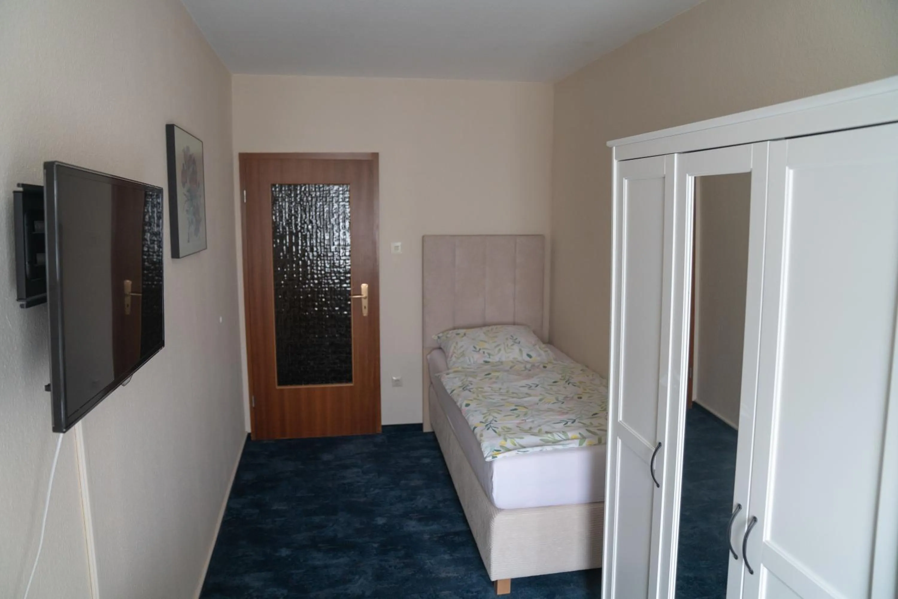 Bed in Hotel zum Grafen Hallermunt