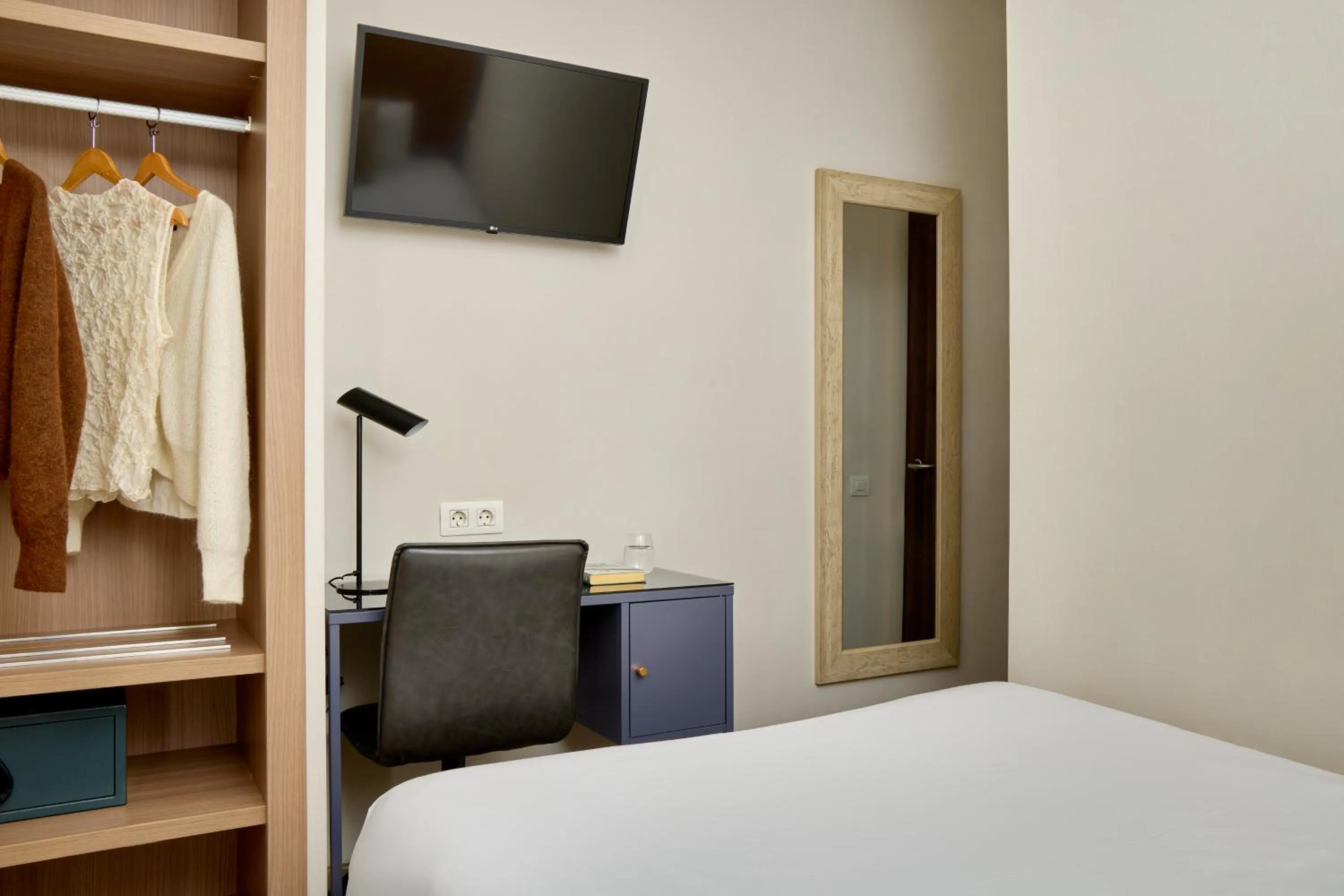 Bed in Hostal Centric