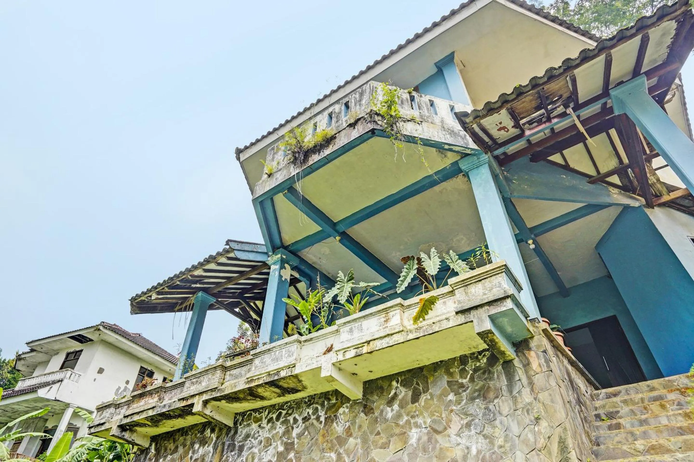 Facade/entrance in SPOT ON 92388 Villa Segi Delapan