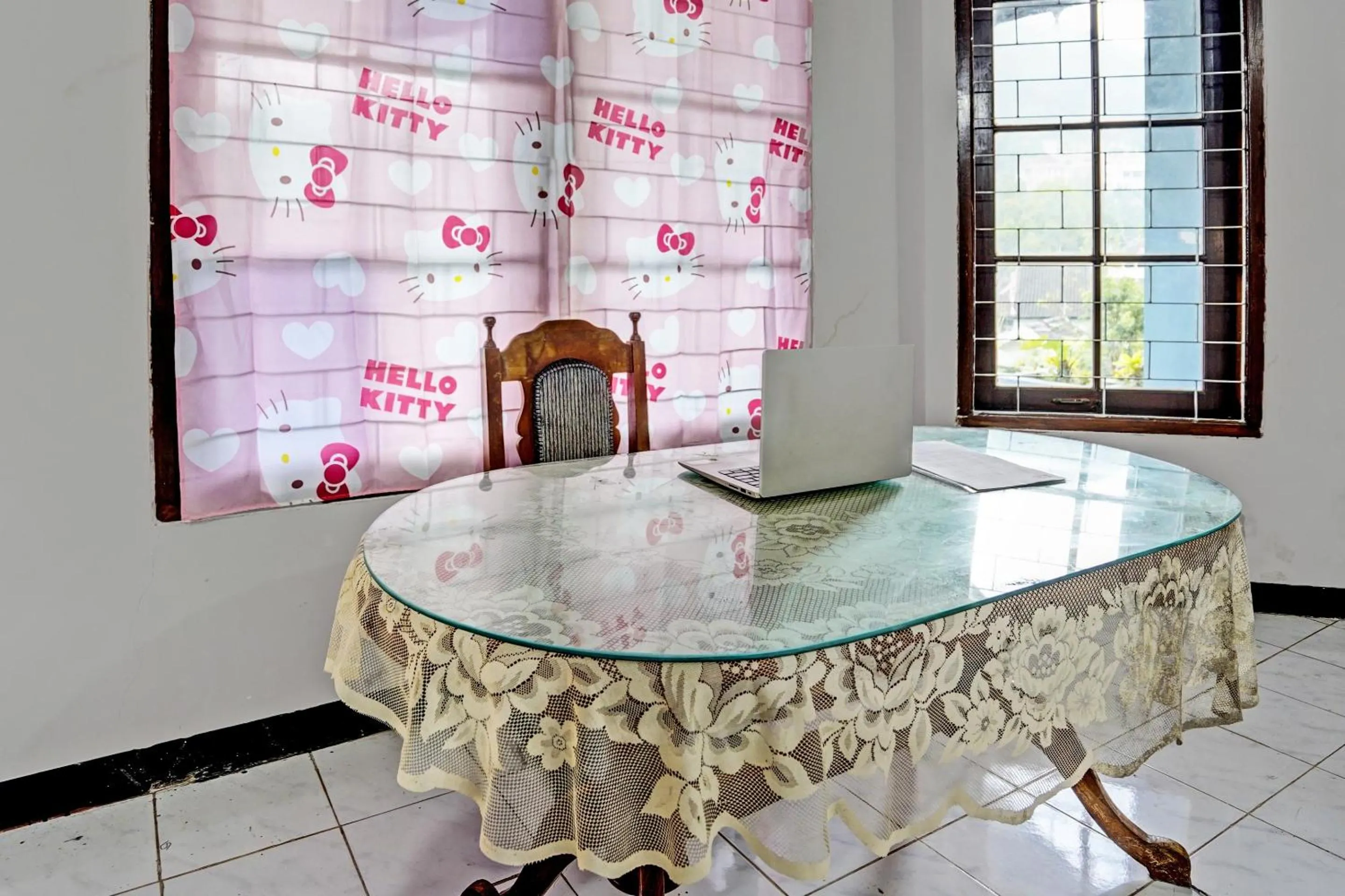 Lobby or reception in SPOT ON 92388 Villa Segi Delapan